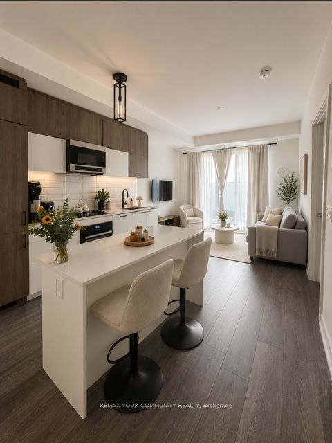 8888 Yonge Street 322, Richmond Hill, ON L4C 6Z1 photo 4