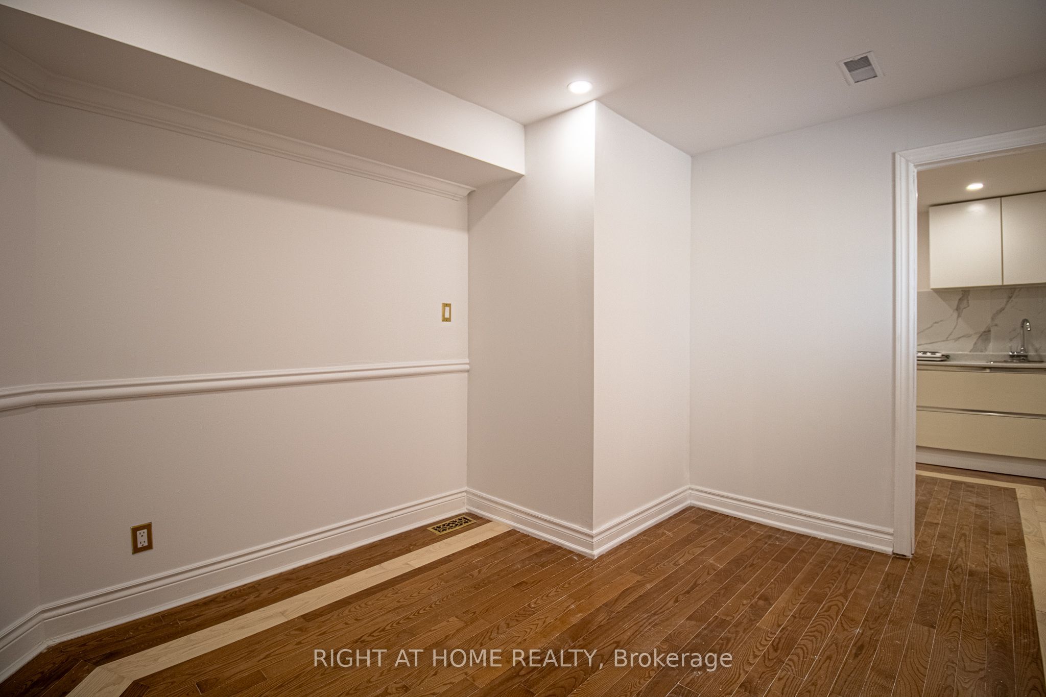 12 Josie Drive Lower level, Richmond Hill, ON L4C 7G1 photo 5