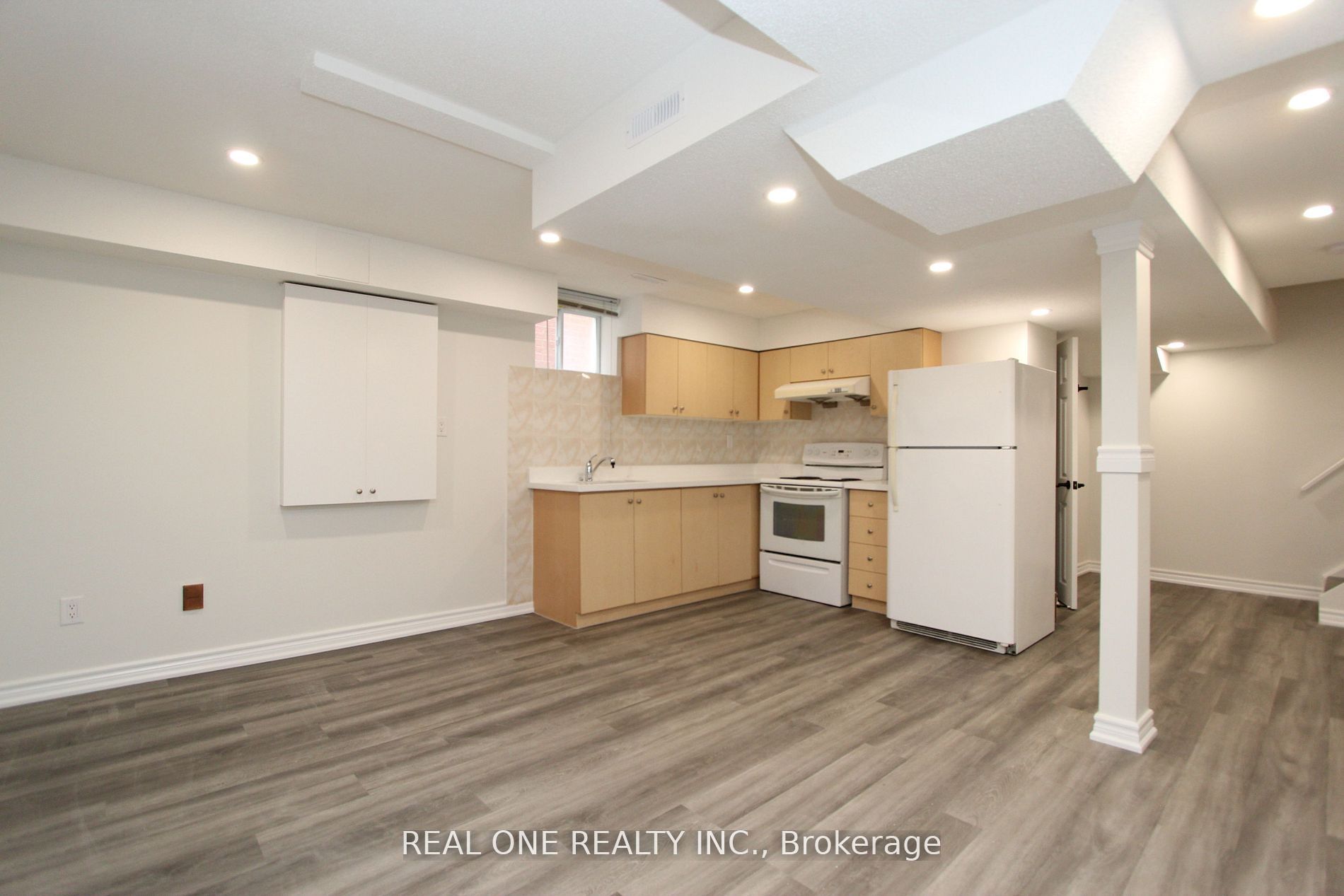63 Whistler Court Basement unit only, Markham, ON L3R 4S9 photo 2