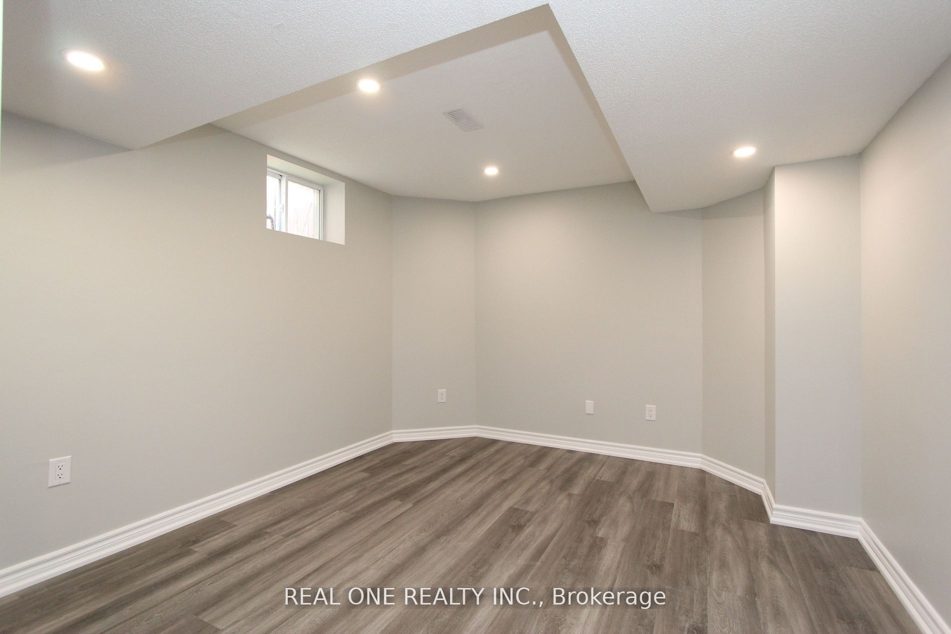63 Whistler Court Basement unit only, Markham, ON L3R 4S9 photo 4