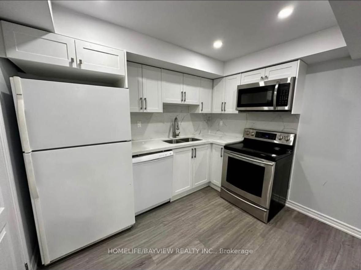 613 Osler Court, Newmarket, ON L3X 2P5 photo 4