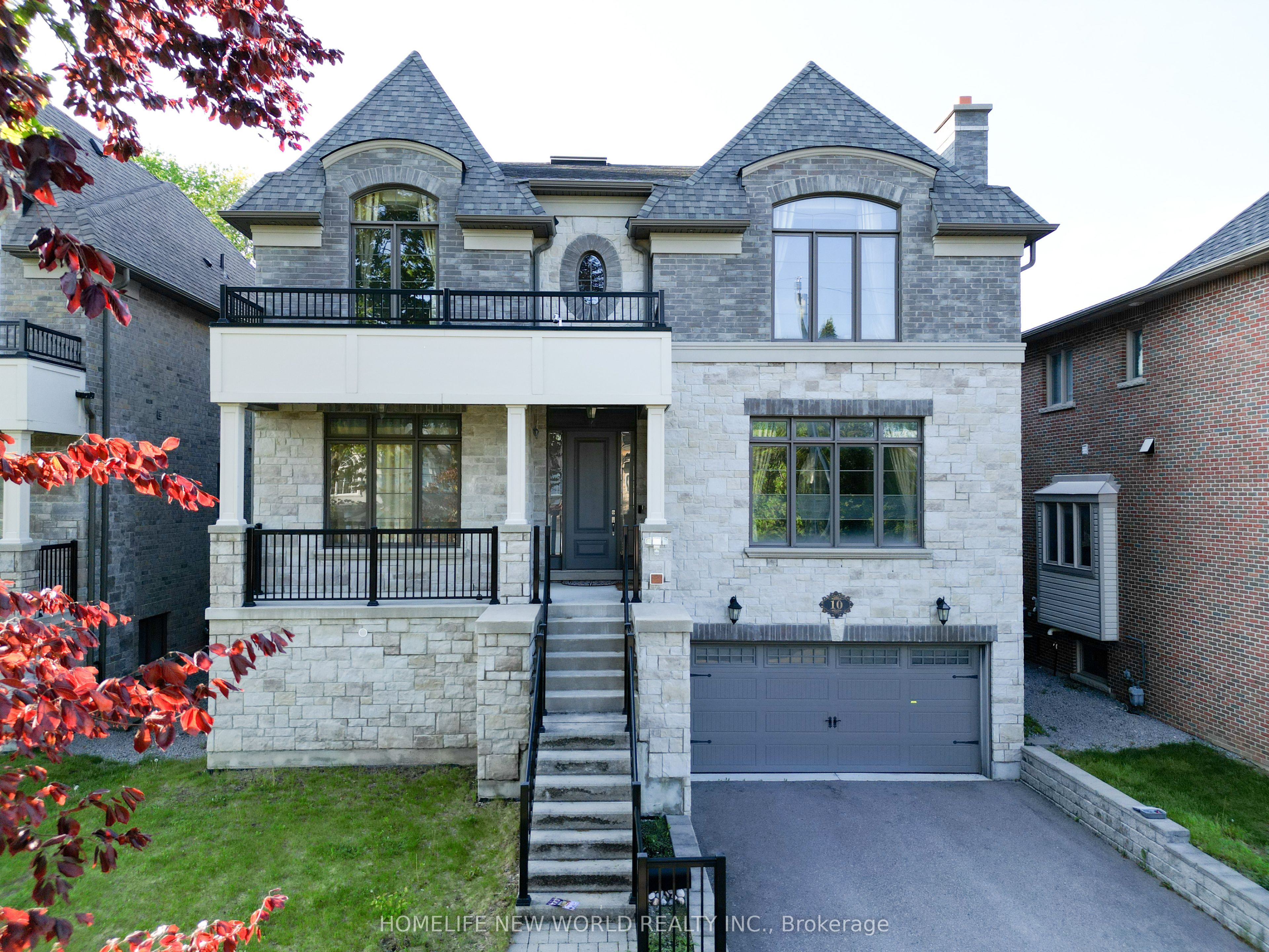 10 Stancroft Drive, Richmond Hill, ON L4C 4N1