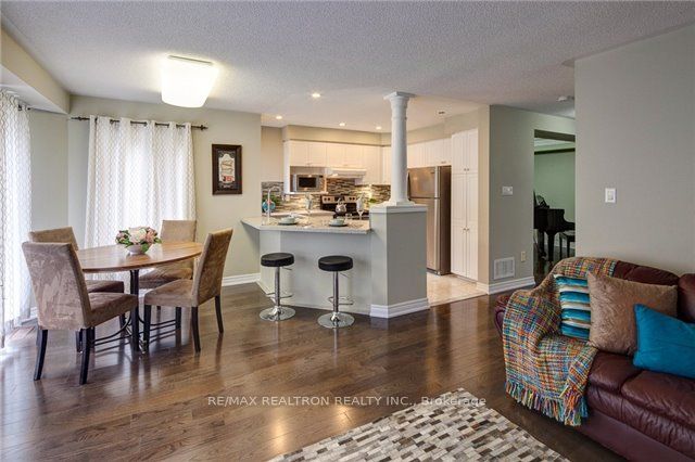 29 Futura Avenue, Richmond Hill, ON L4S 1S8 photo 5