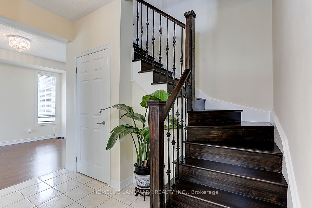 10 Paper Birch Drive, Markham, ON L6B 0T4 photo 3