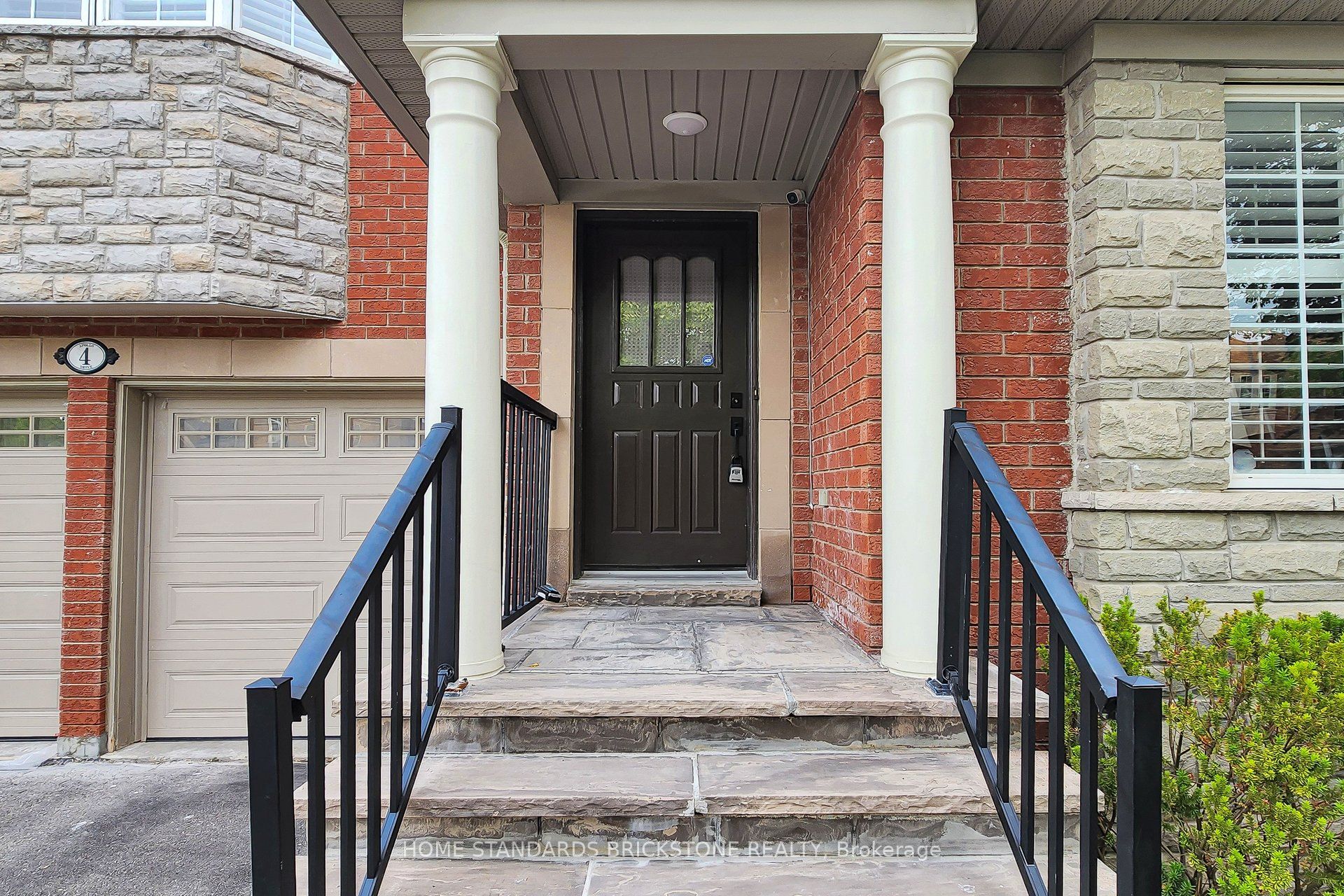 4 APOLLO Drive, Richmond Hill, ON L4E 4C2 photo 3