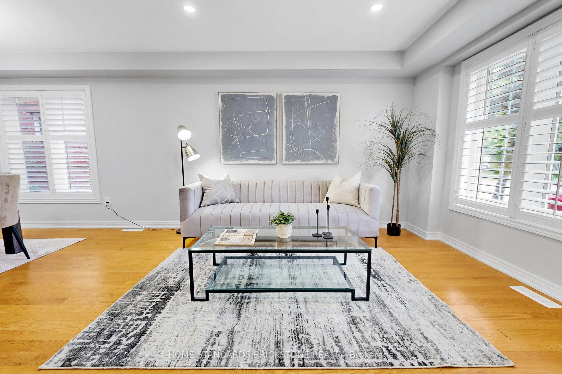 4 APOLLO Drive, Richmond Hill, ON L4E 4C2 photo 5