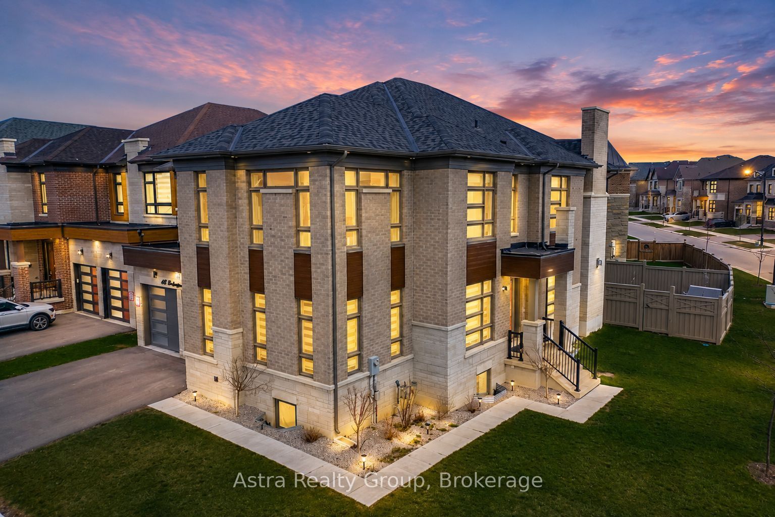 143 Ballantyne Boulevard, Vaughan, ON L3L 0E6