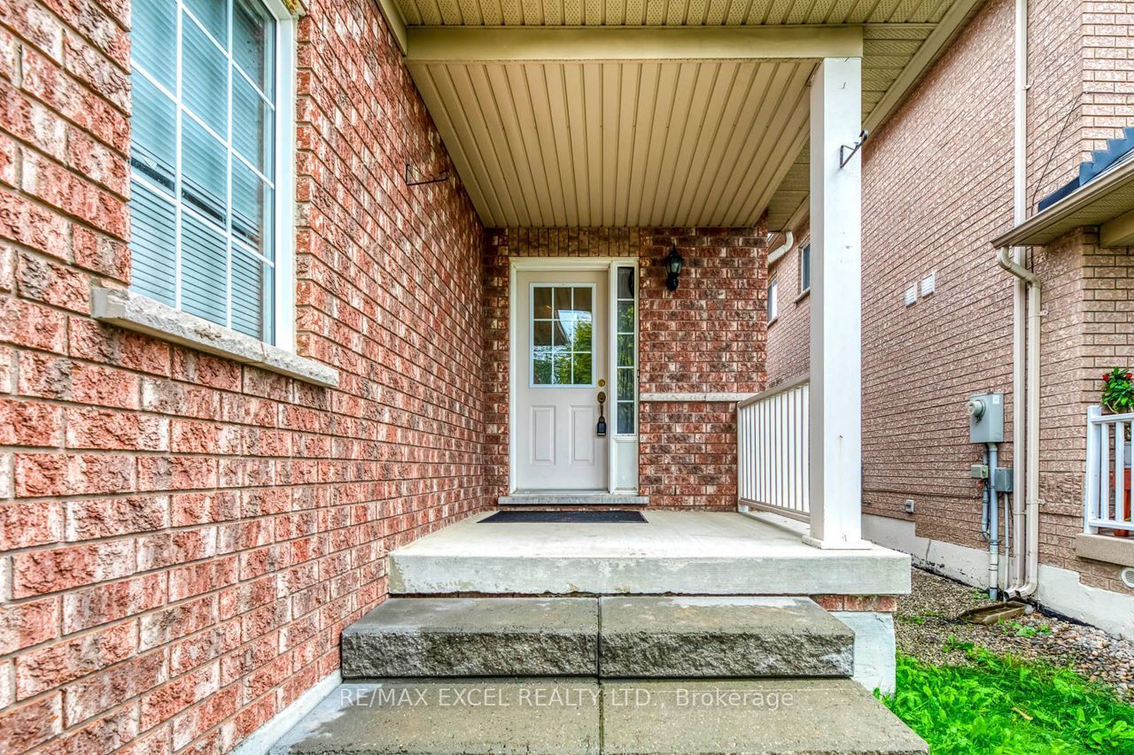 50 Casabel Drive, Vaughan, ON L6A 3L7 photo 2