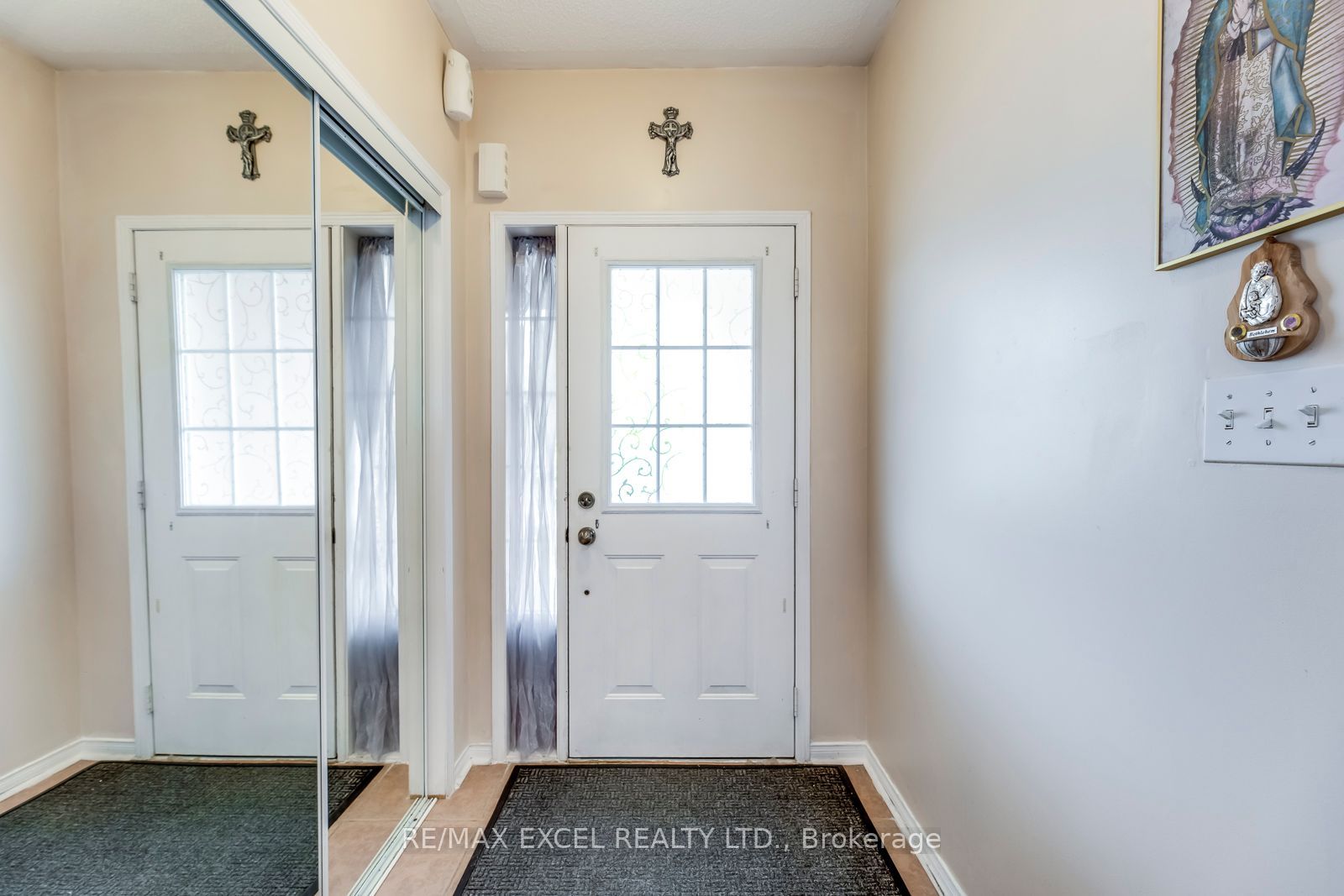 50 Casabel Drive, Vaughan, ON L6A 3L7 photo 3