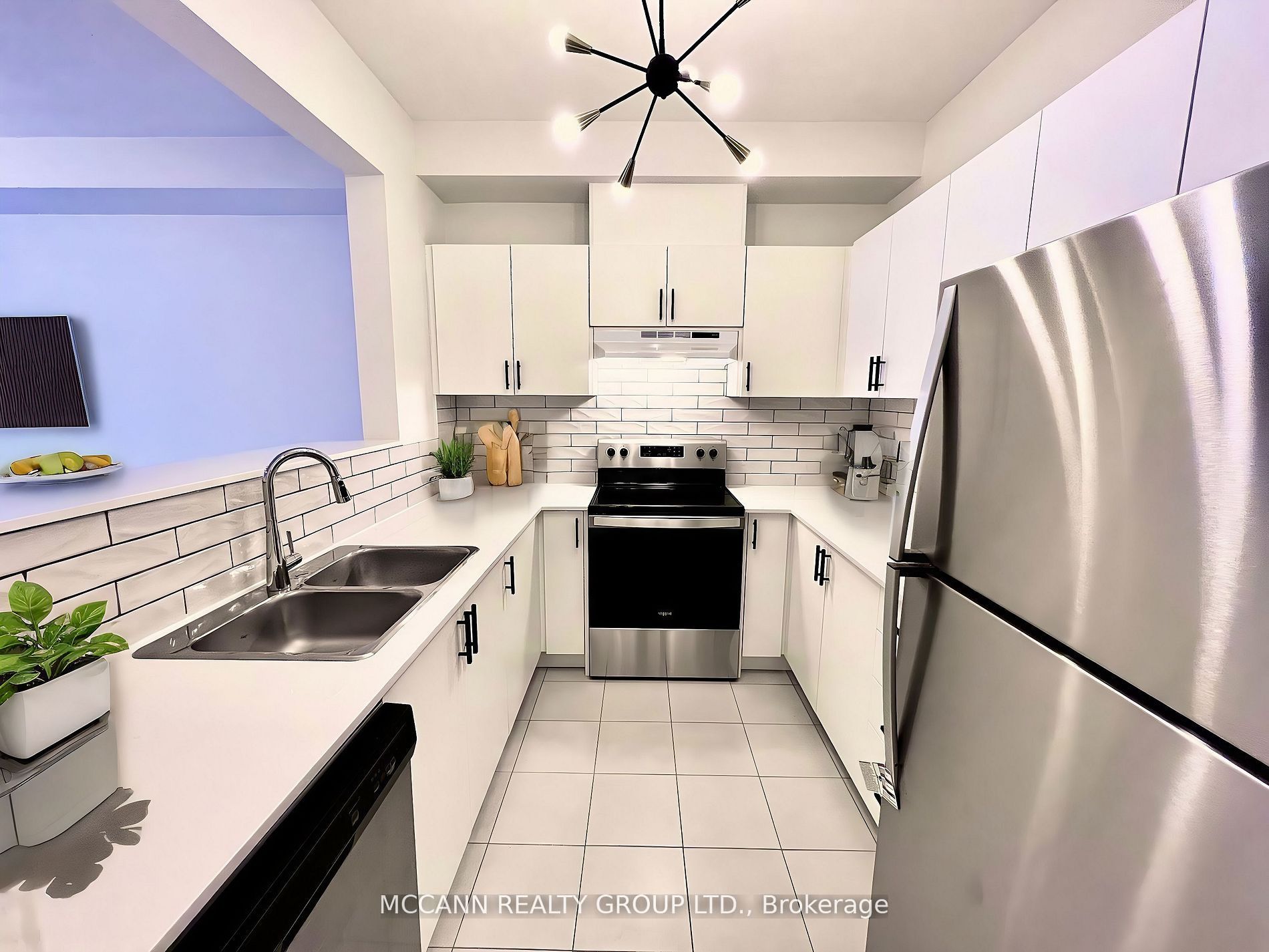 110 Grew Boulevard 4, Georgina, ON L0E 1L0 photo 5