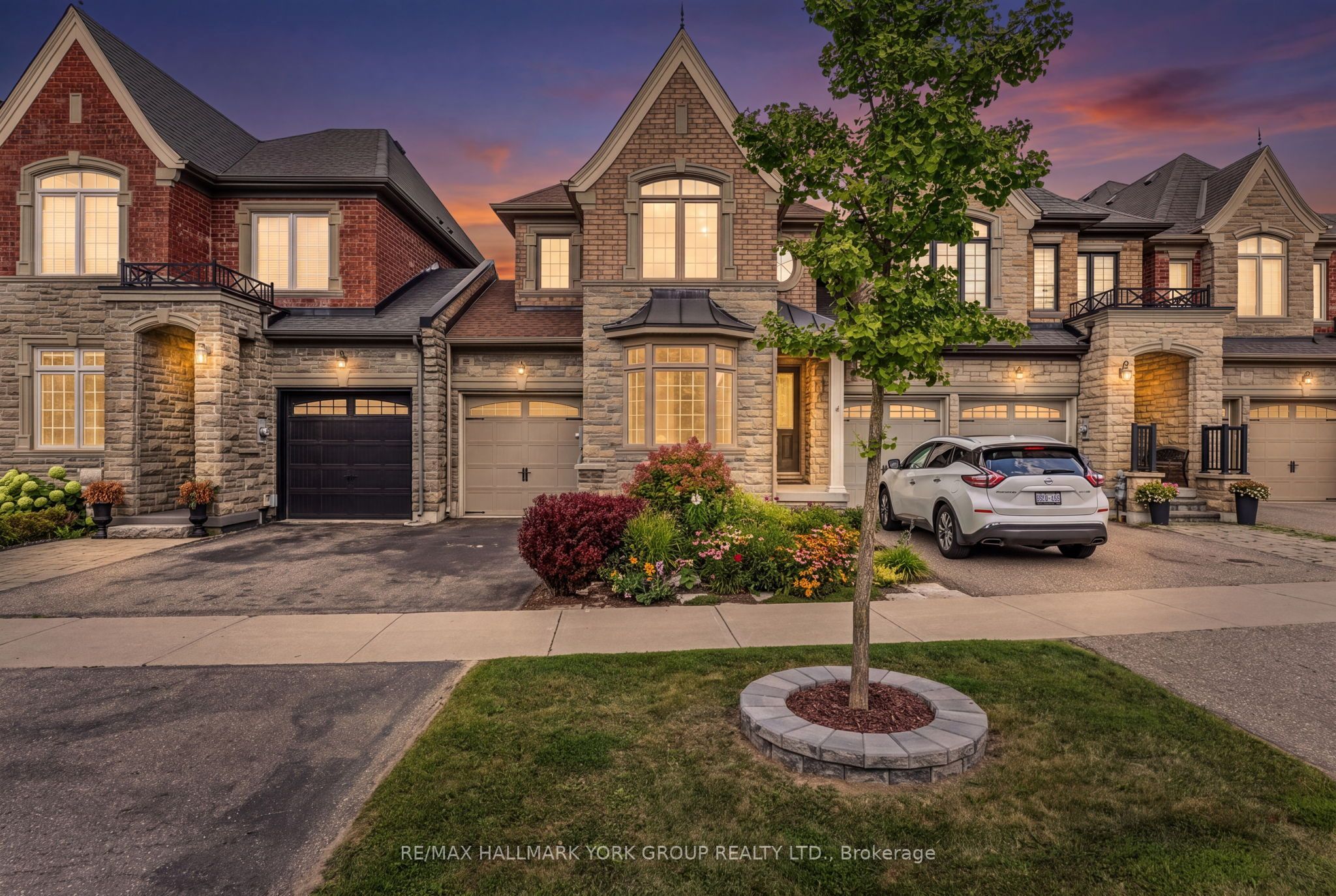36 Alex Campbell Crescent, King, ON L7B 1K9