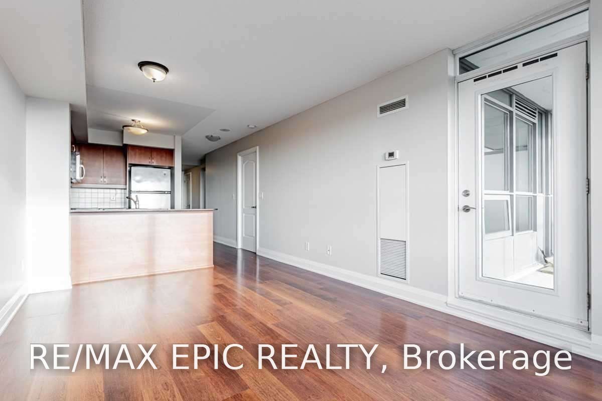 30 North Park Road 810, Vaughan, ON L4J 0G6 photo 4