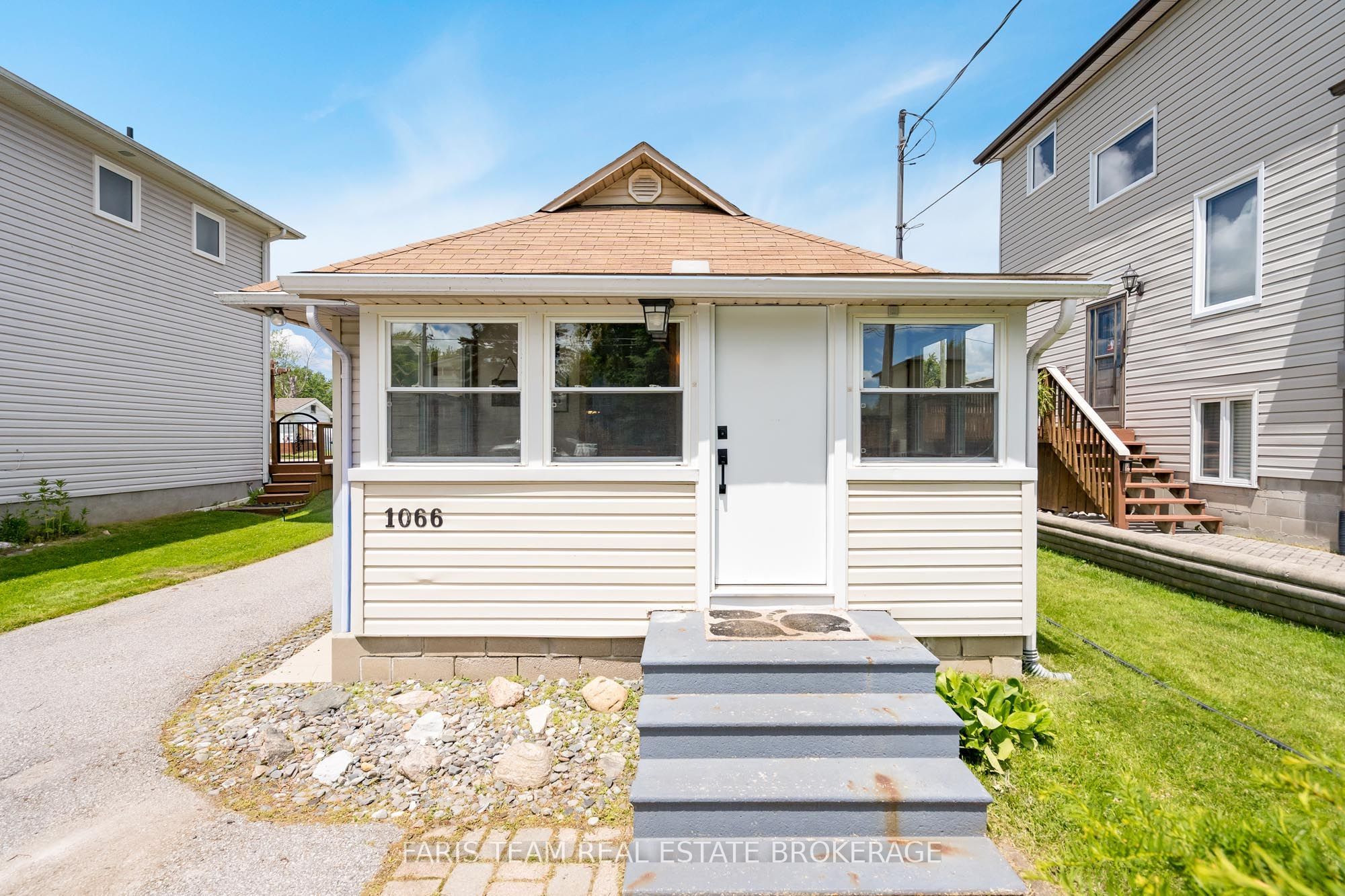 1066 Wood Street, Innisfil, ON L0L 1K0 photo 4