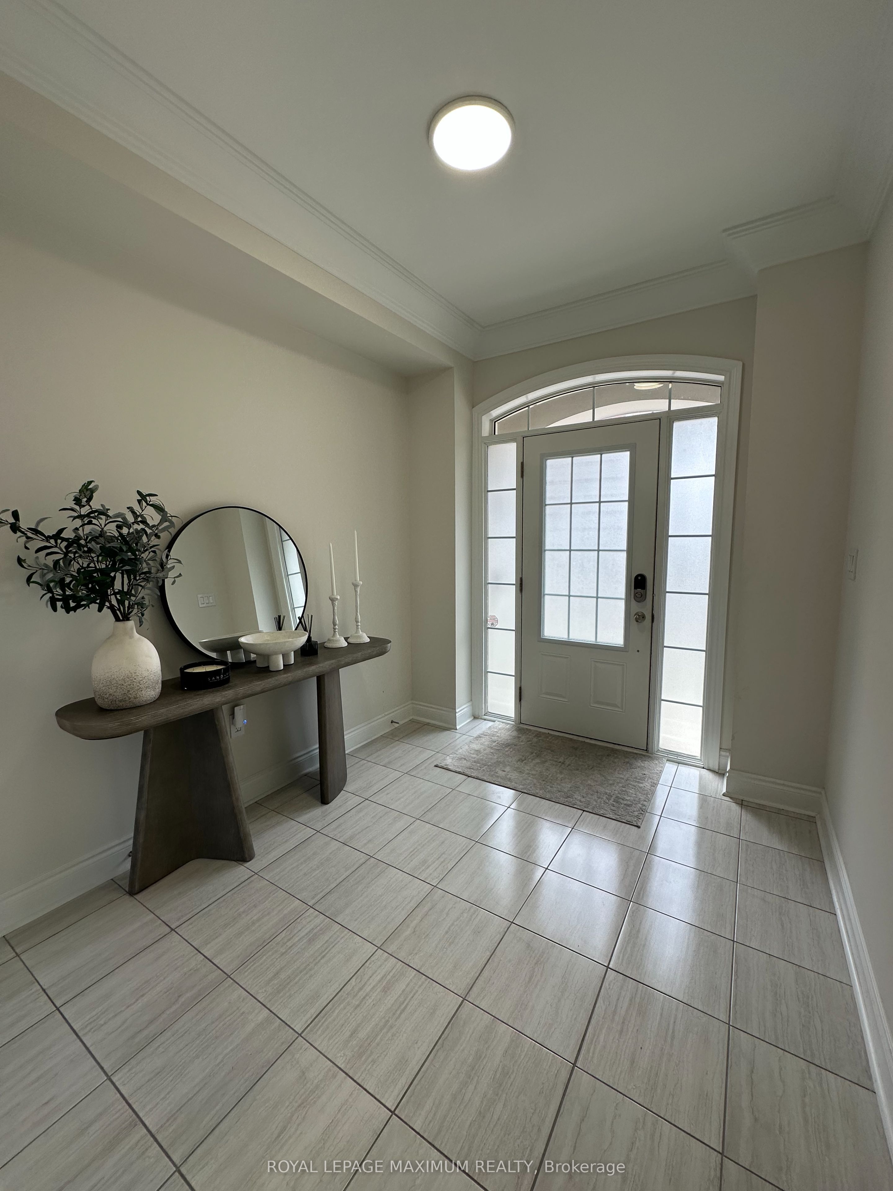42 Ingleside Street, Vaughan, ON L4L 0H9 photo 2