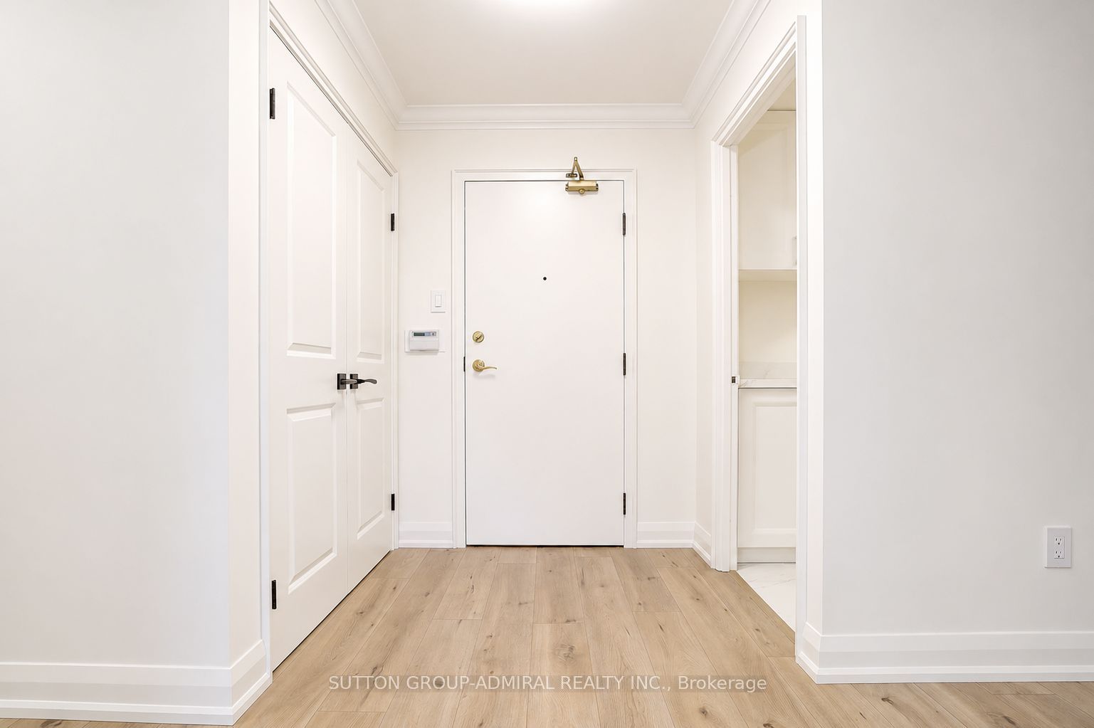 20 Harding Boulevard W 417, Richmond Hill, ON L4C 9S4 photo 3
