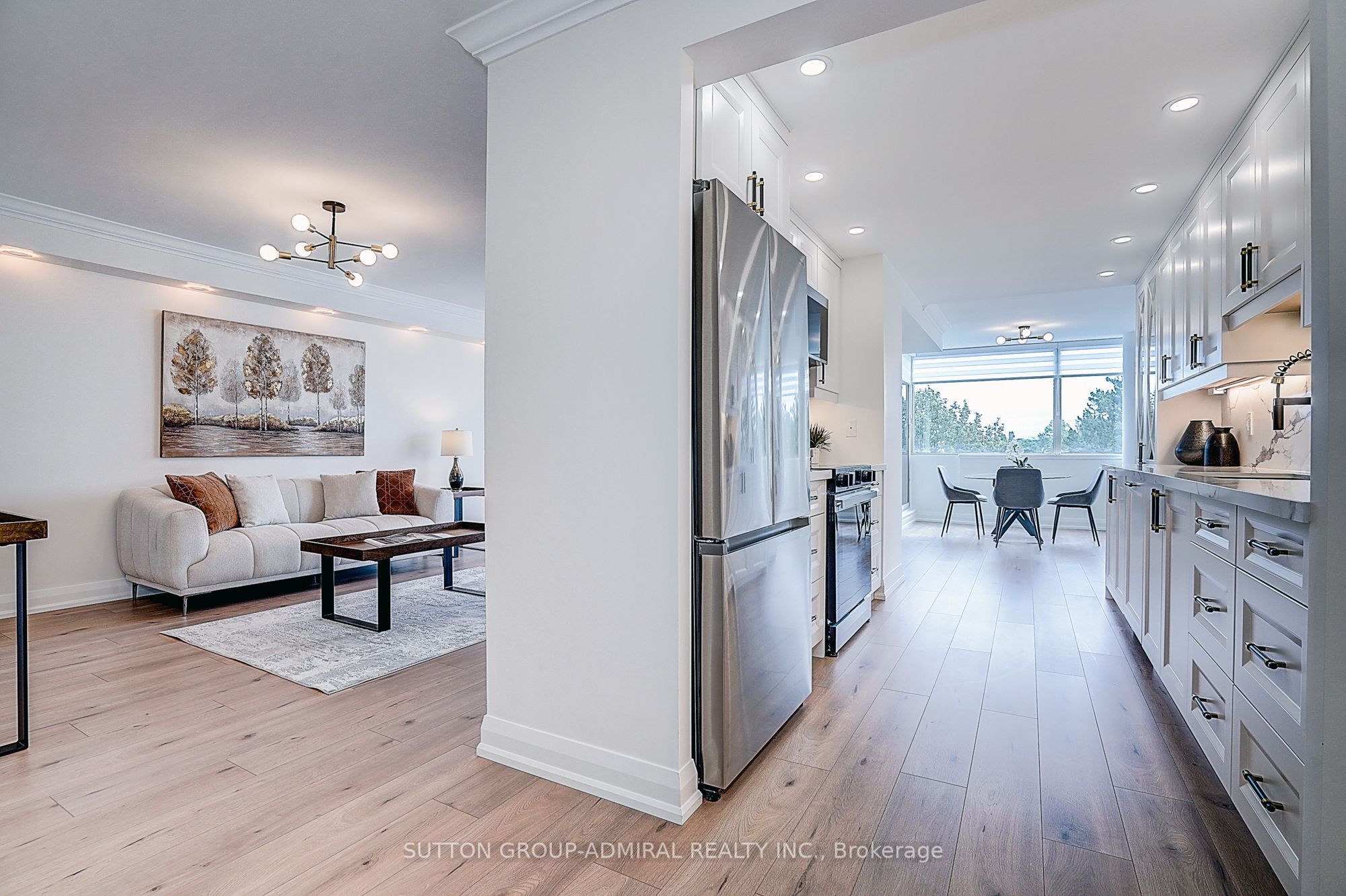20 Harding Boulevard W 417, Richmond Hill, ON L4C 9S4 photo 4