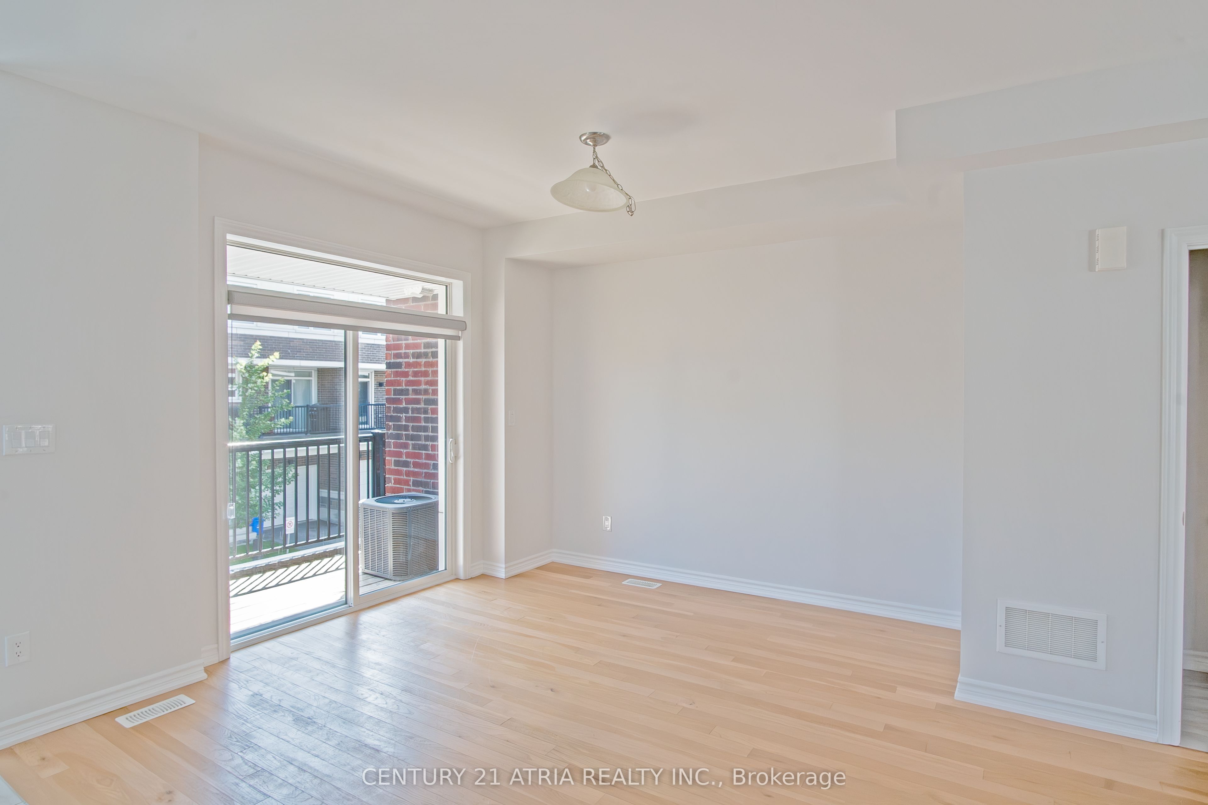 18 Imperial College Lane, Markham, ON L6E 0V6 photo 5