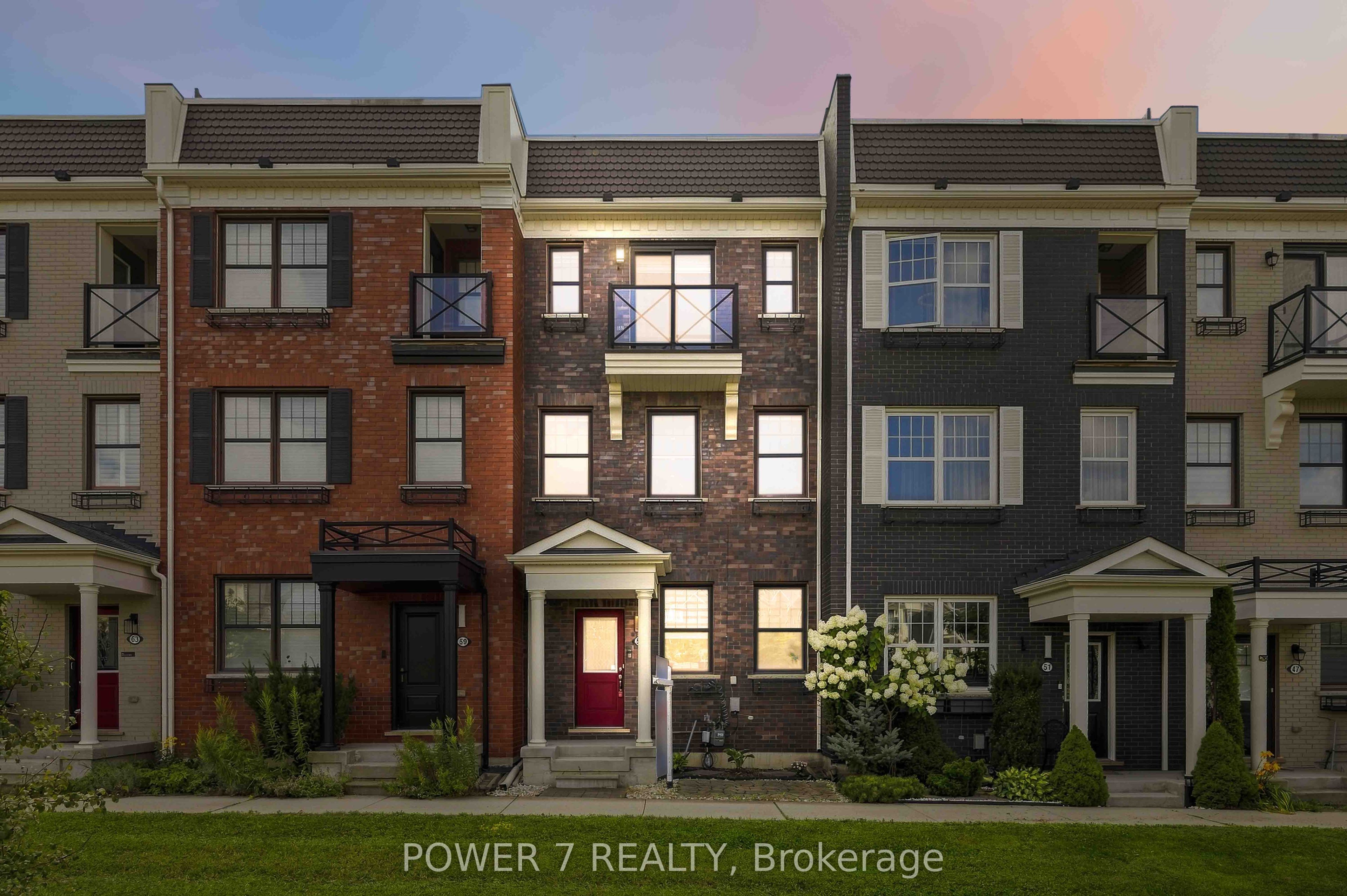 55 Ludwig Court, Whitchurch-Stouffville, ON L4A 1Y6 photo 2