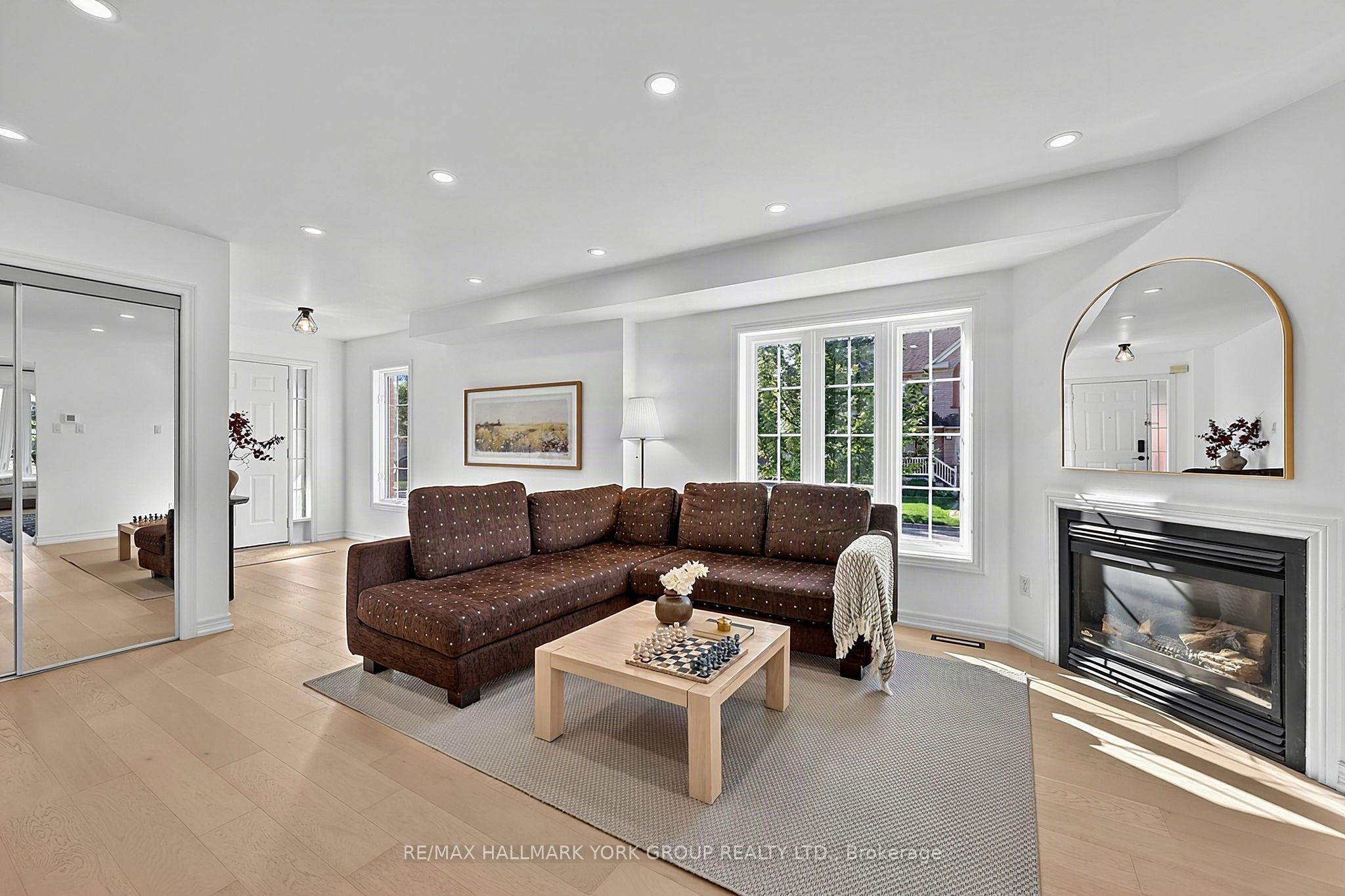 74 Snedden Avenue, Aurora, ON L4G 7K7 photo 5