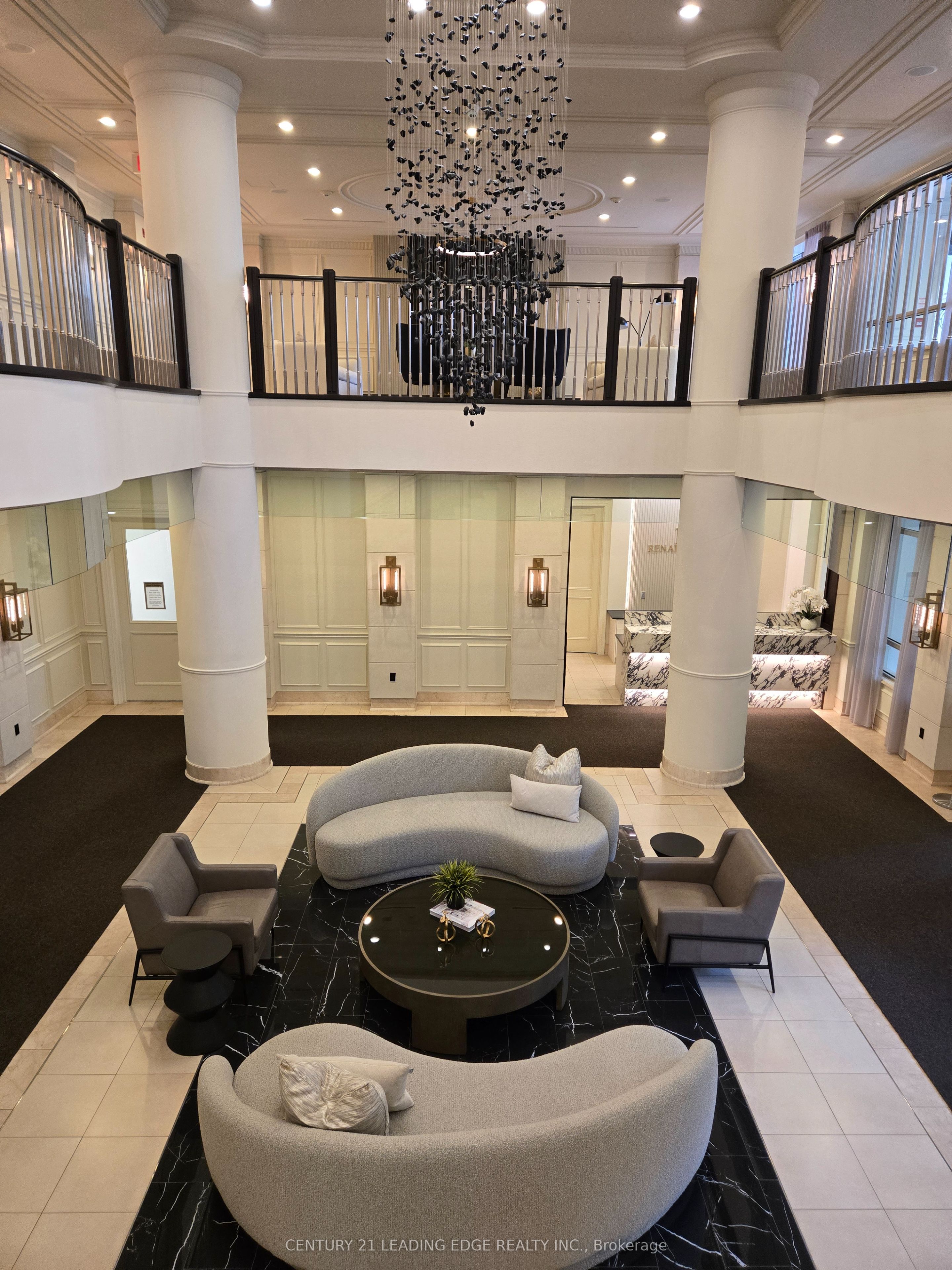 10101 Yonge Street 308, Richmond Hill, ON L4C 0V6
