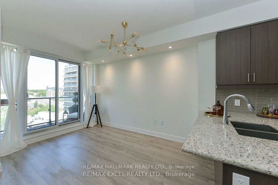 9618 Yonge Street 1011, Richmond Hill, ON L4C 0X5