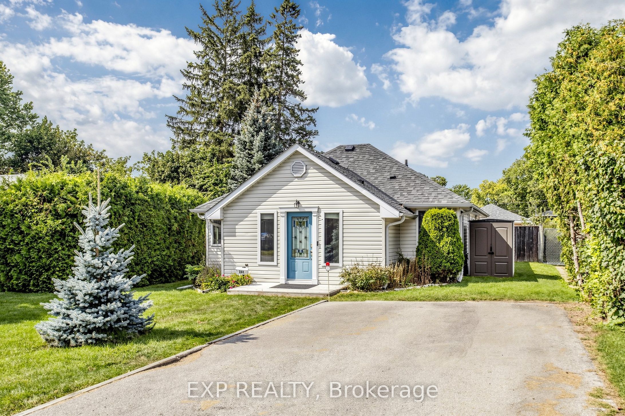 292 Hollywood Drive, Georgina, ON L4P 2Z8