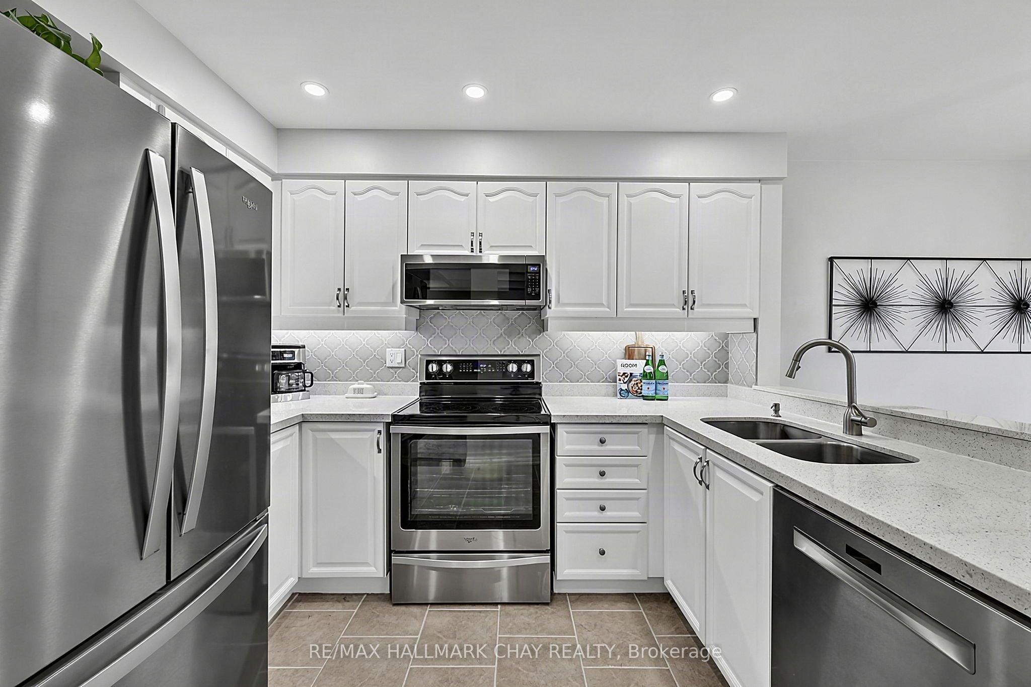 109 Noble Drive, Bradford West Gwillimbury, ON L3Z 3B5 photo 5