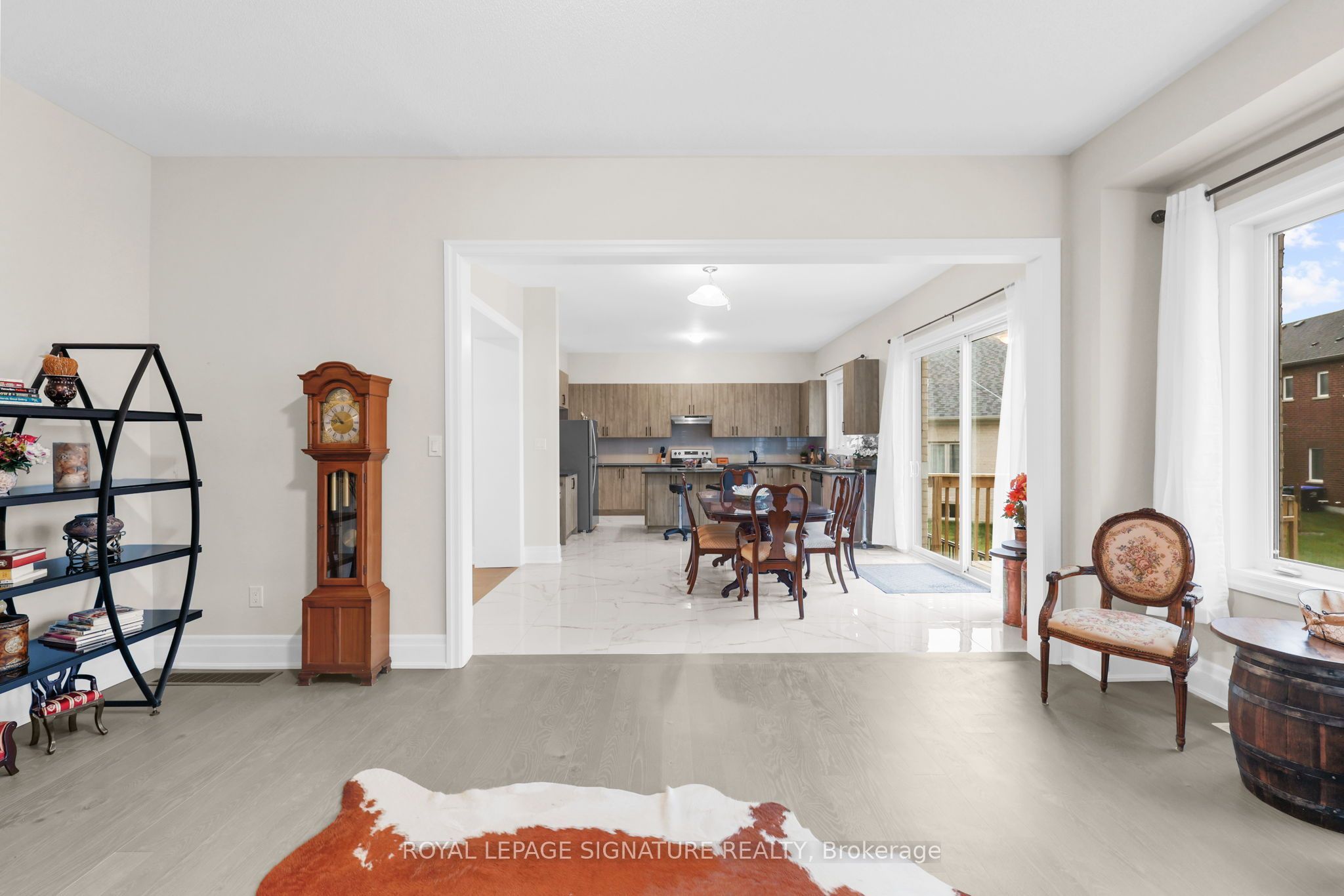 1733 Corsal Court, Innisfil, ON L9S 0P9 photo 4