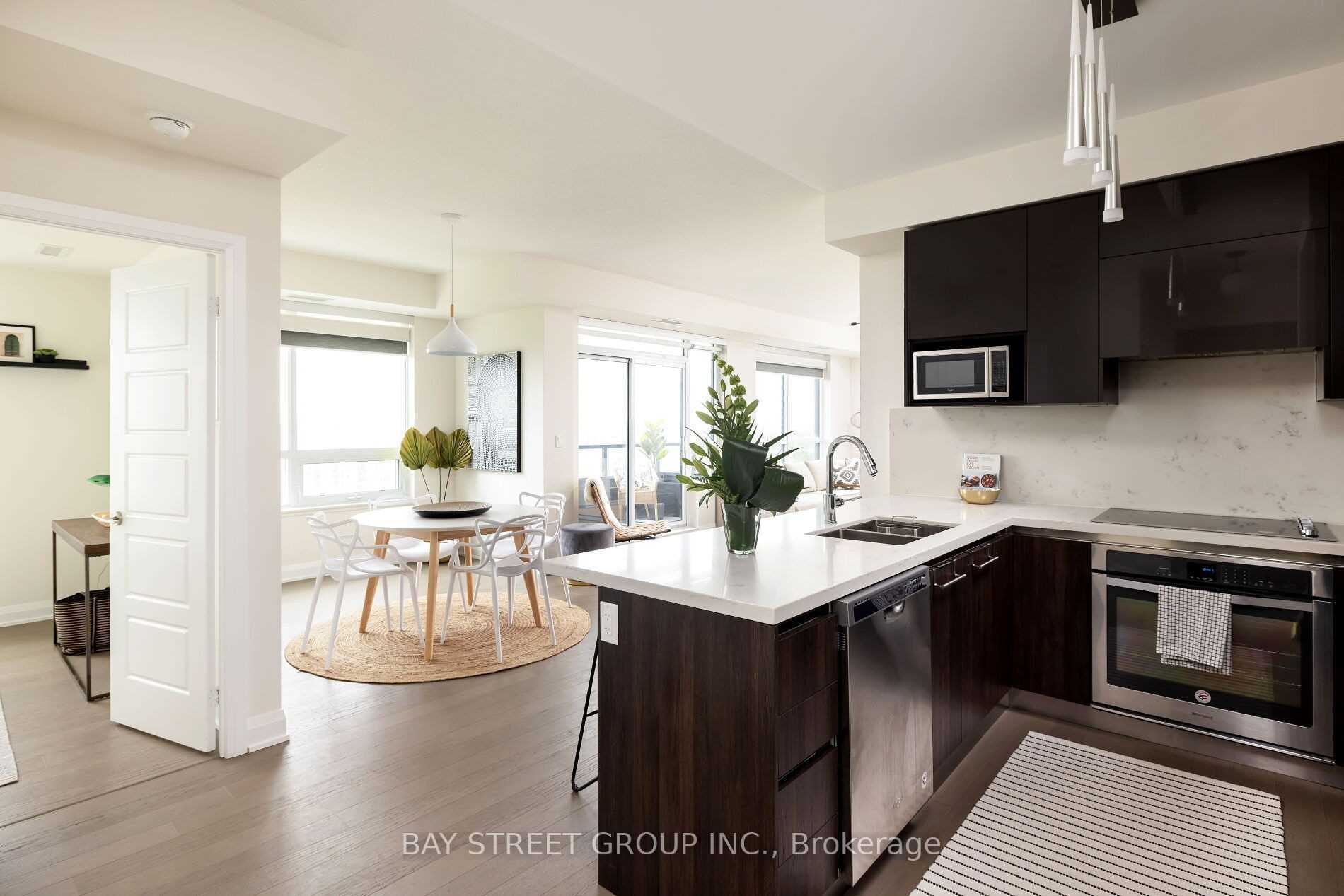 15 Water Walk Drive 1708, Markham, ON L6G 0G2 photo 2