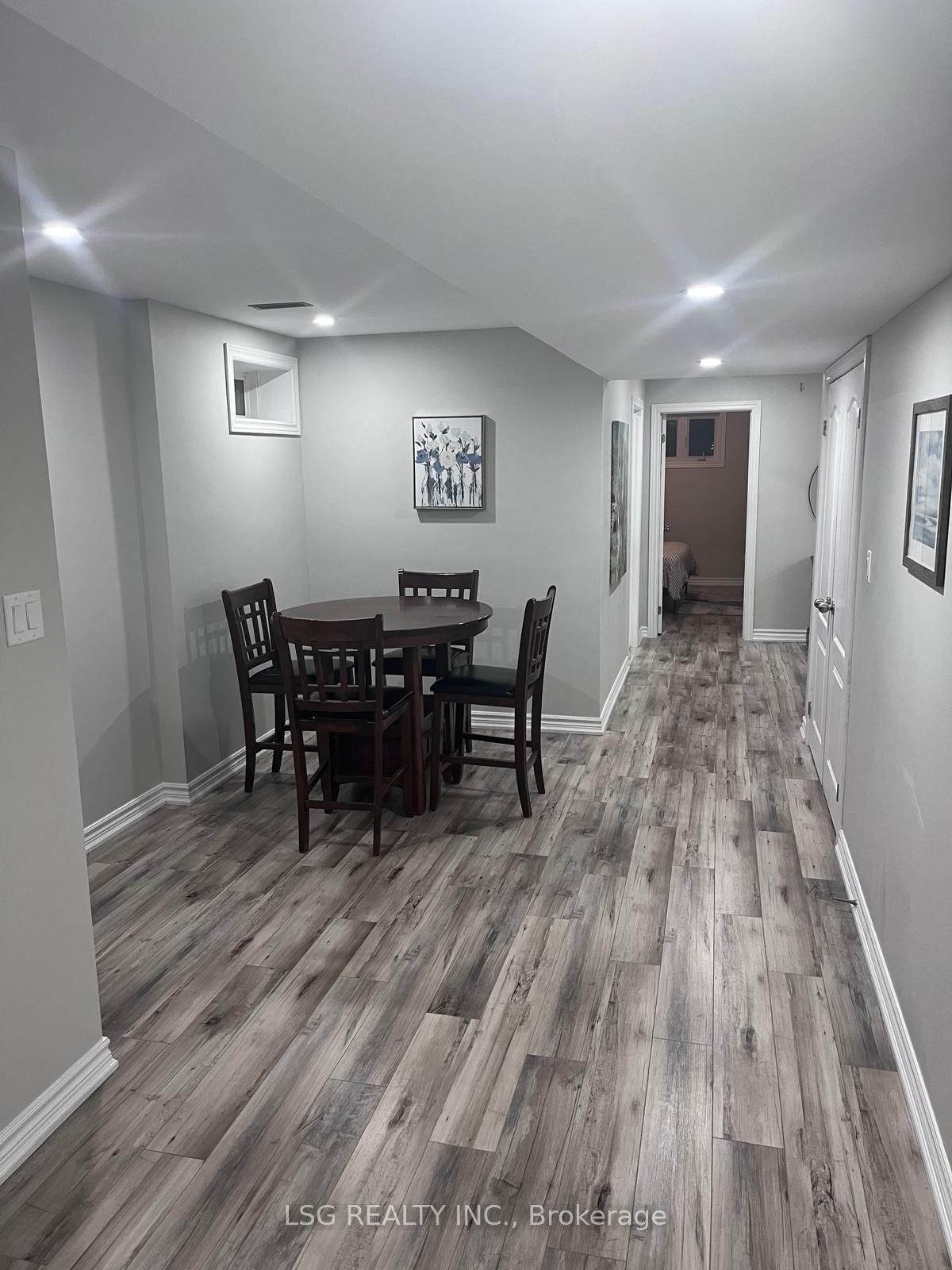 19 Tesla Crescent Basement, East Gwillimbury, ON L9N 1G5 photo 5