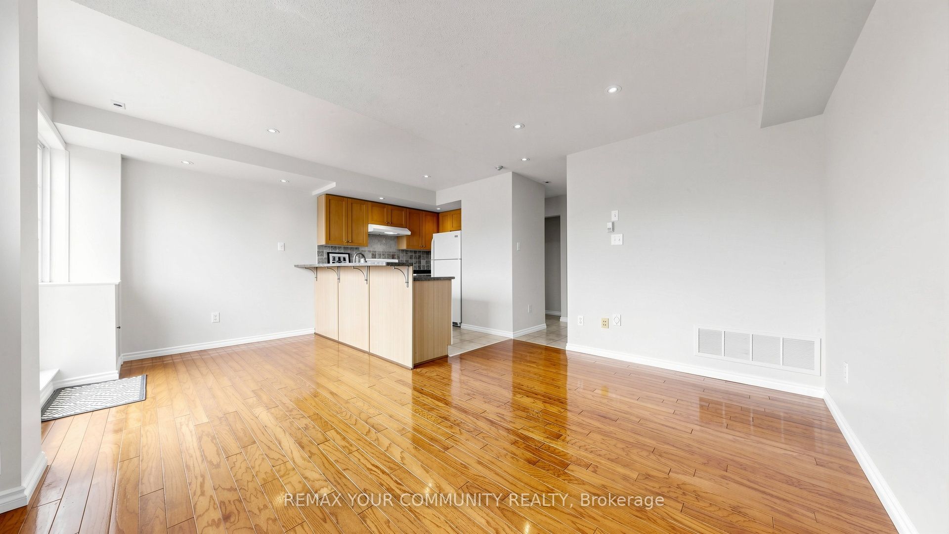 116 Cornell Park Avenue D210, Markham, ON L6B 1B6 photo 5