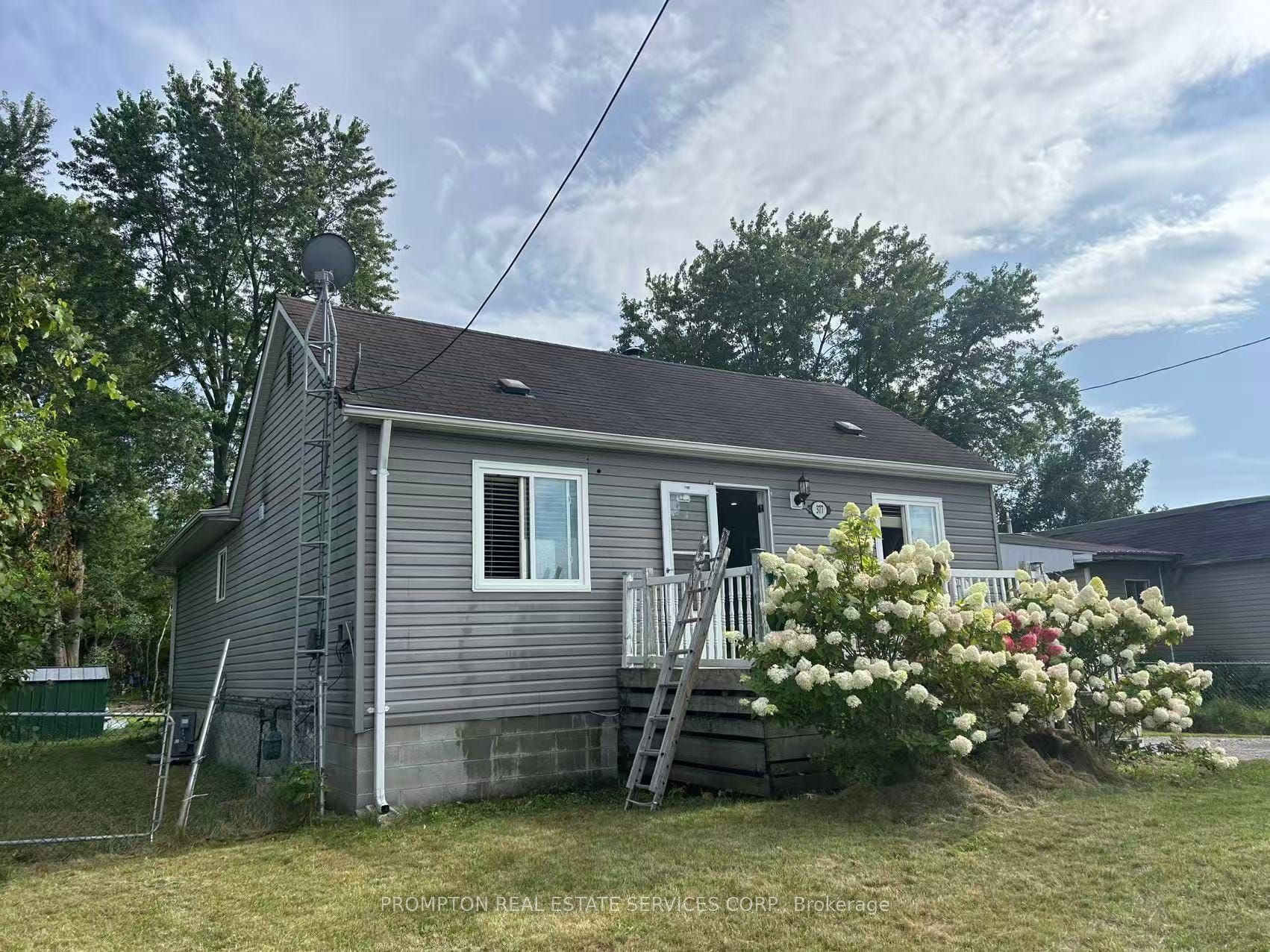 377 Walter Drive, Georgina, ON L4P 3A8 photo 2