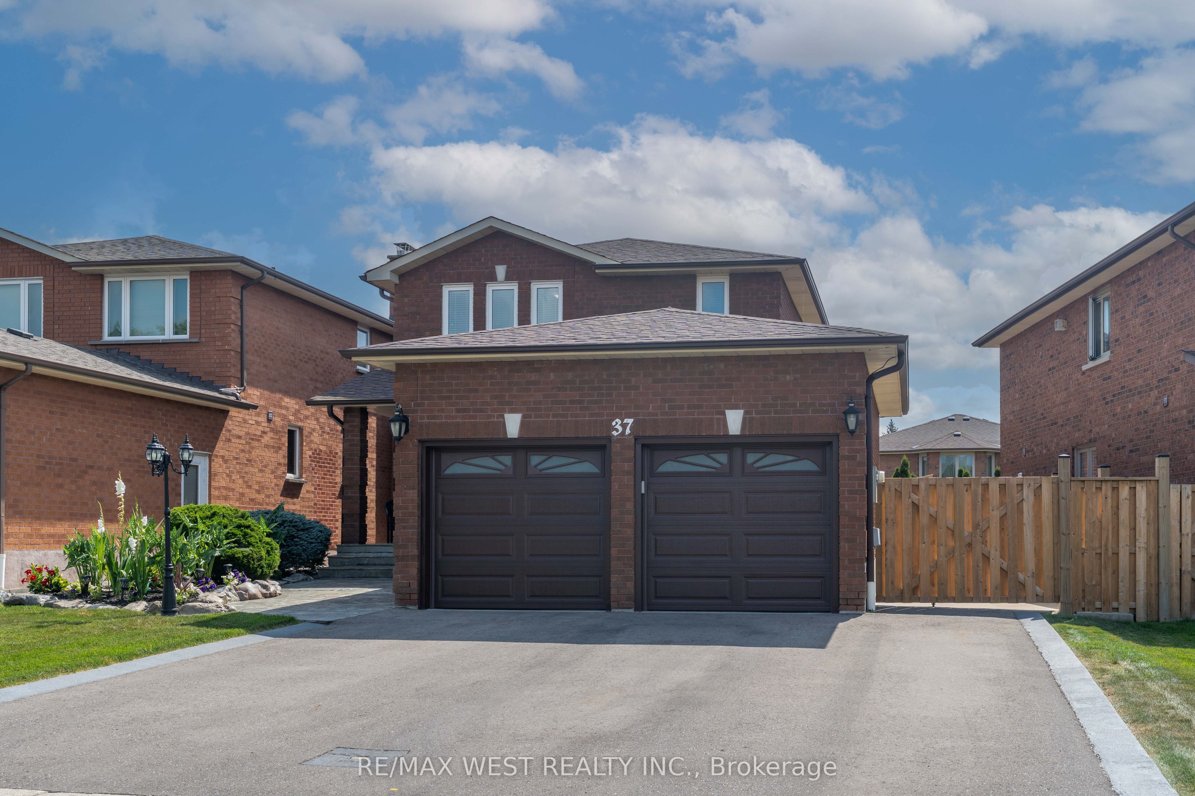 37 Lime Drive, Vaughan, ON L4L 5N3 photo 2