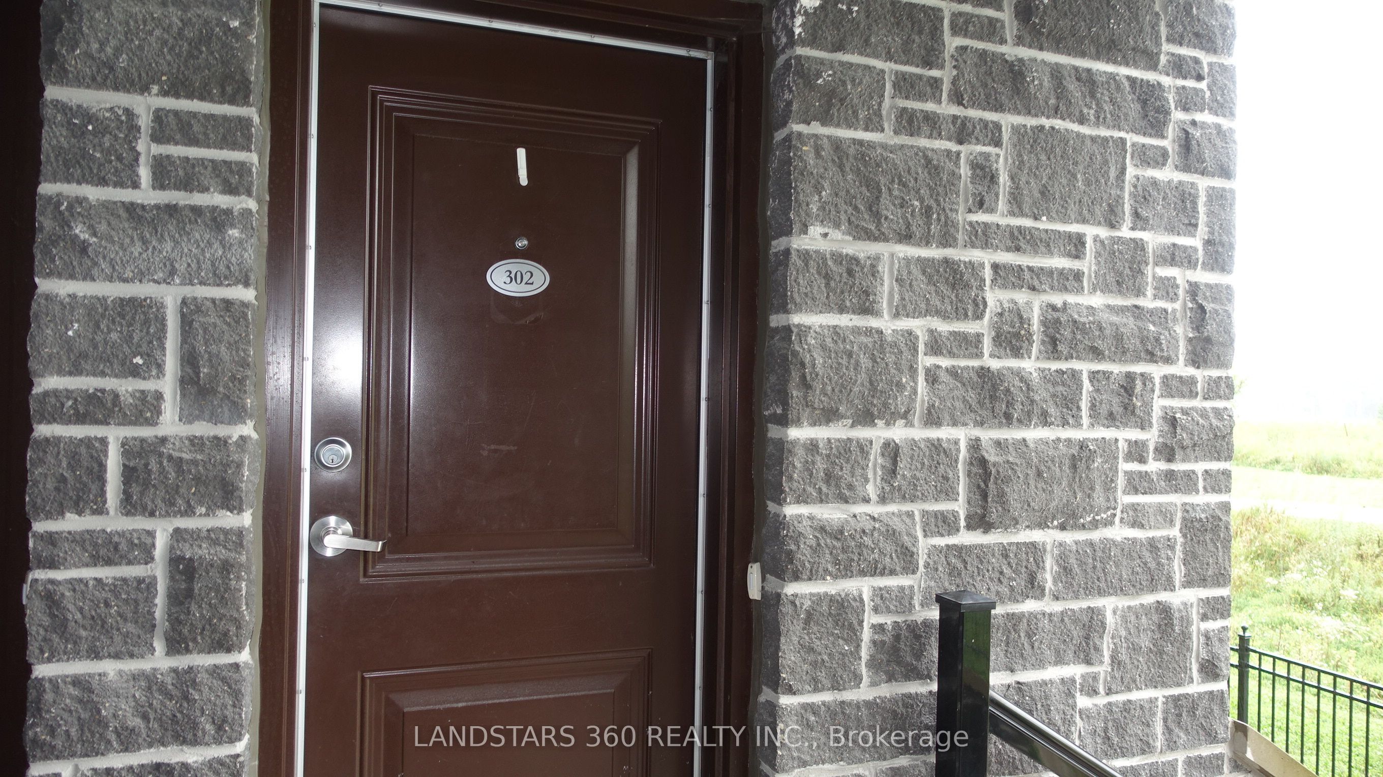 20 Dunsheath Way 302, Markham, ON L6B 1N3 photo 5