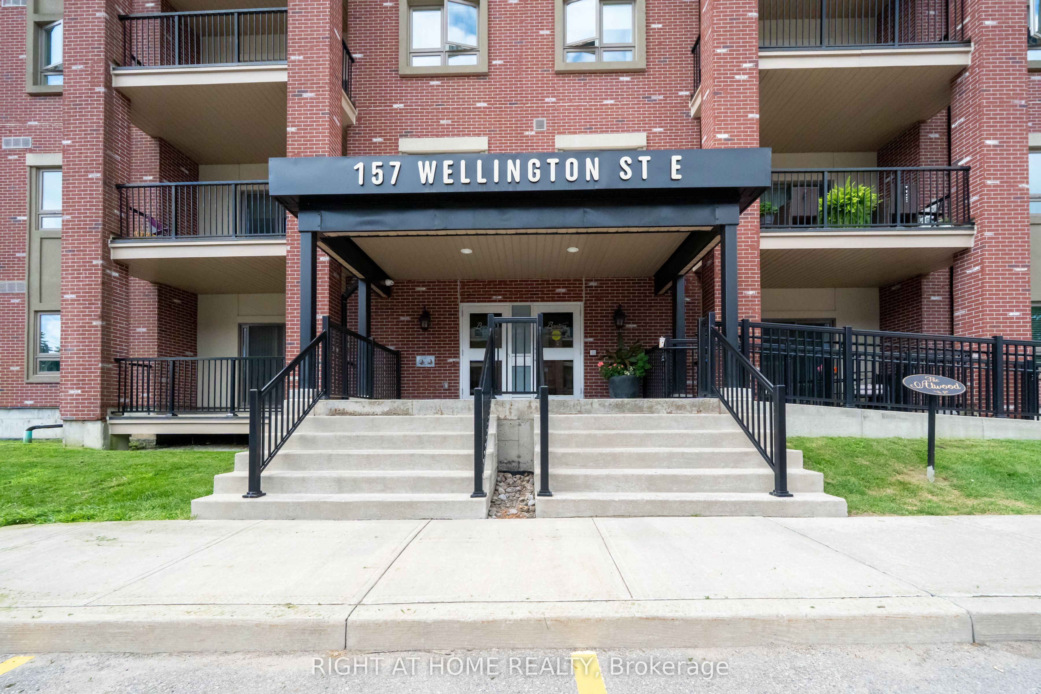 157 Wellington Street E 304, New Tecumseth, ON L9R 0R7 photo 3