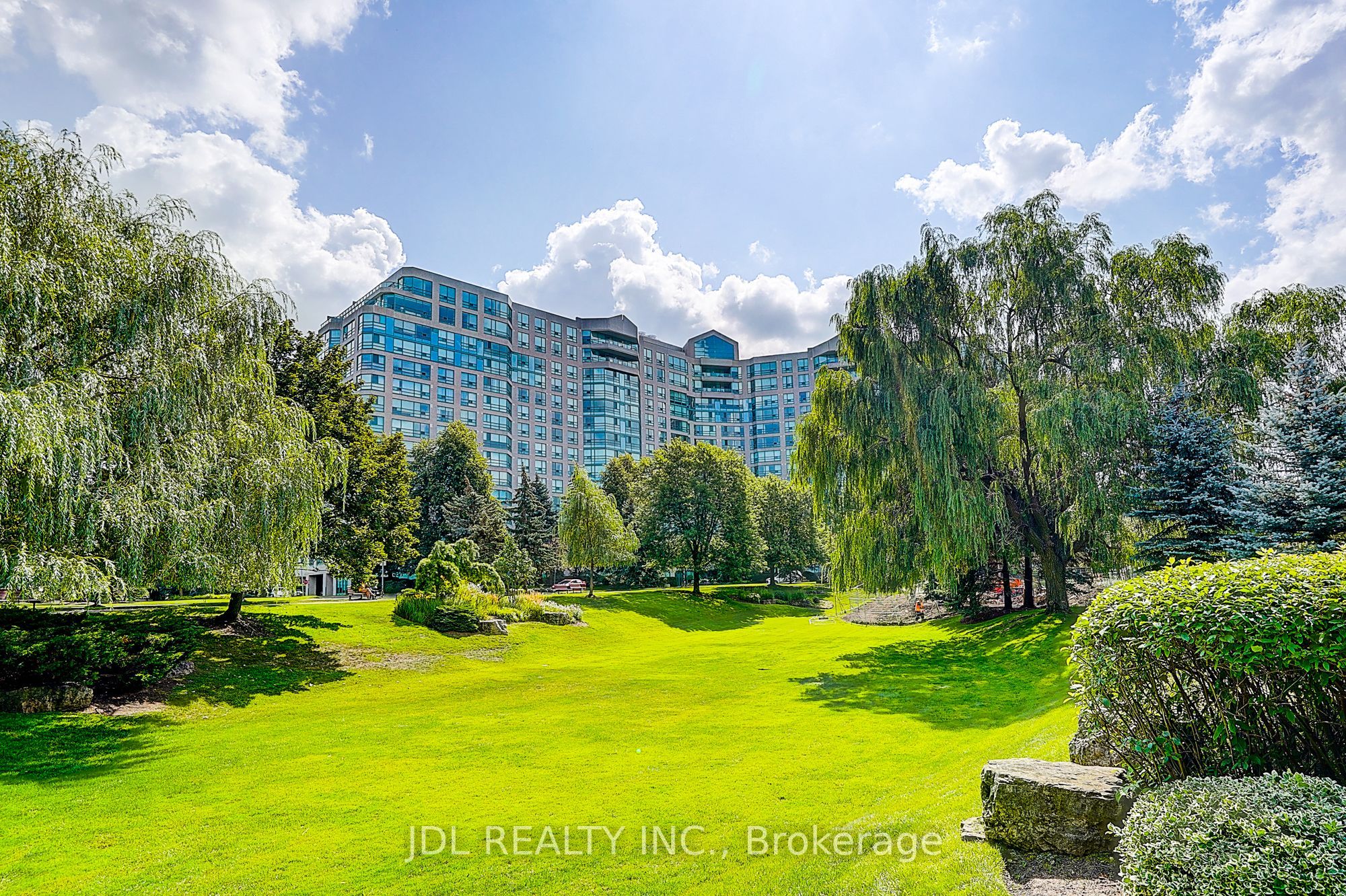 7825 Bayview Avenue 219, Markham, ON L3T 7N2 photo 2