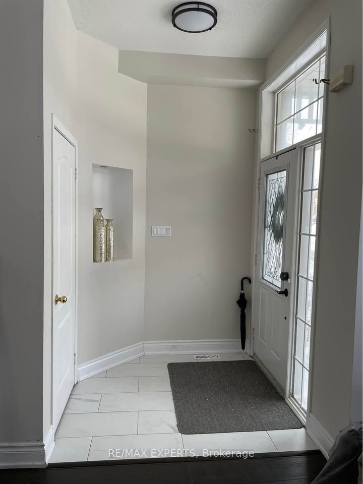 59 Cornell Park Avenue, Markham, ON L6B 1B5 photo 2