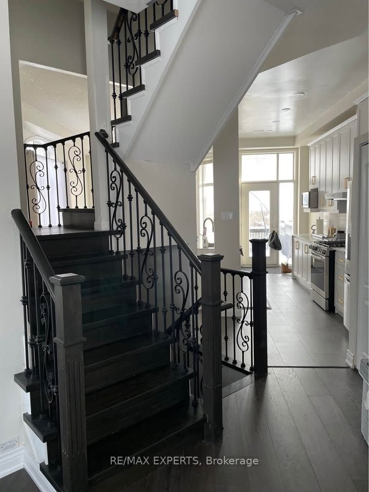 59 Cornell Park Avenue, Markham, ON L6B 1B5 photo 3