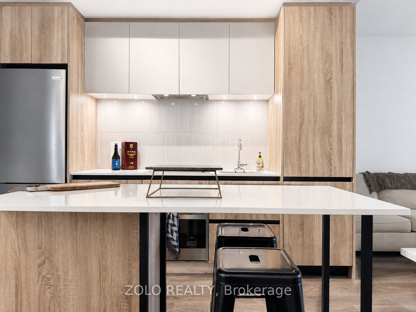 8 Beverley Glen Boulevard 121, Vaughan, ON L4J 0L5