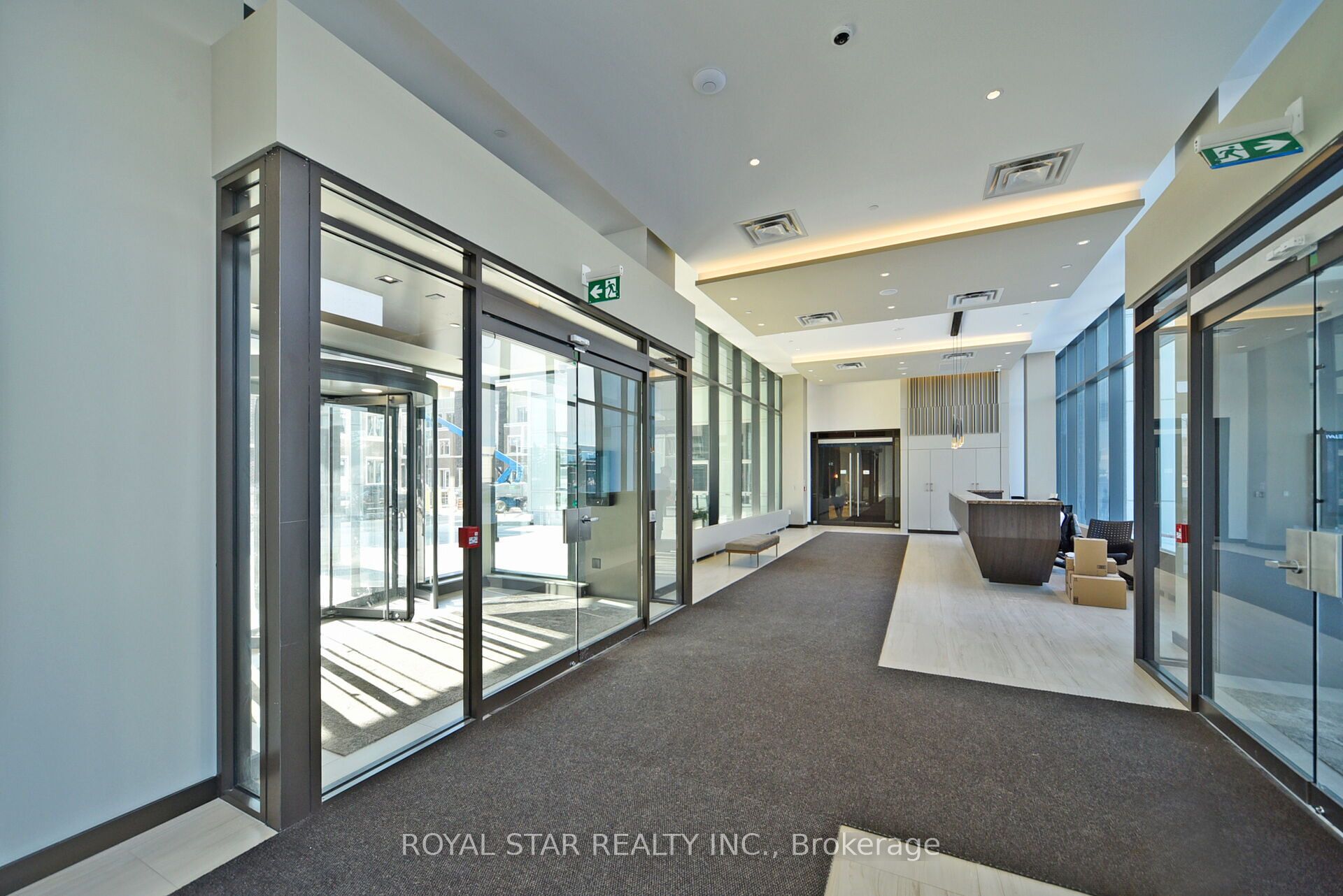 10 Honeycrisp Crescent 909, Vaughan, ON L4K 0M7 photo 5