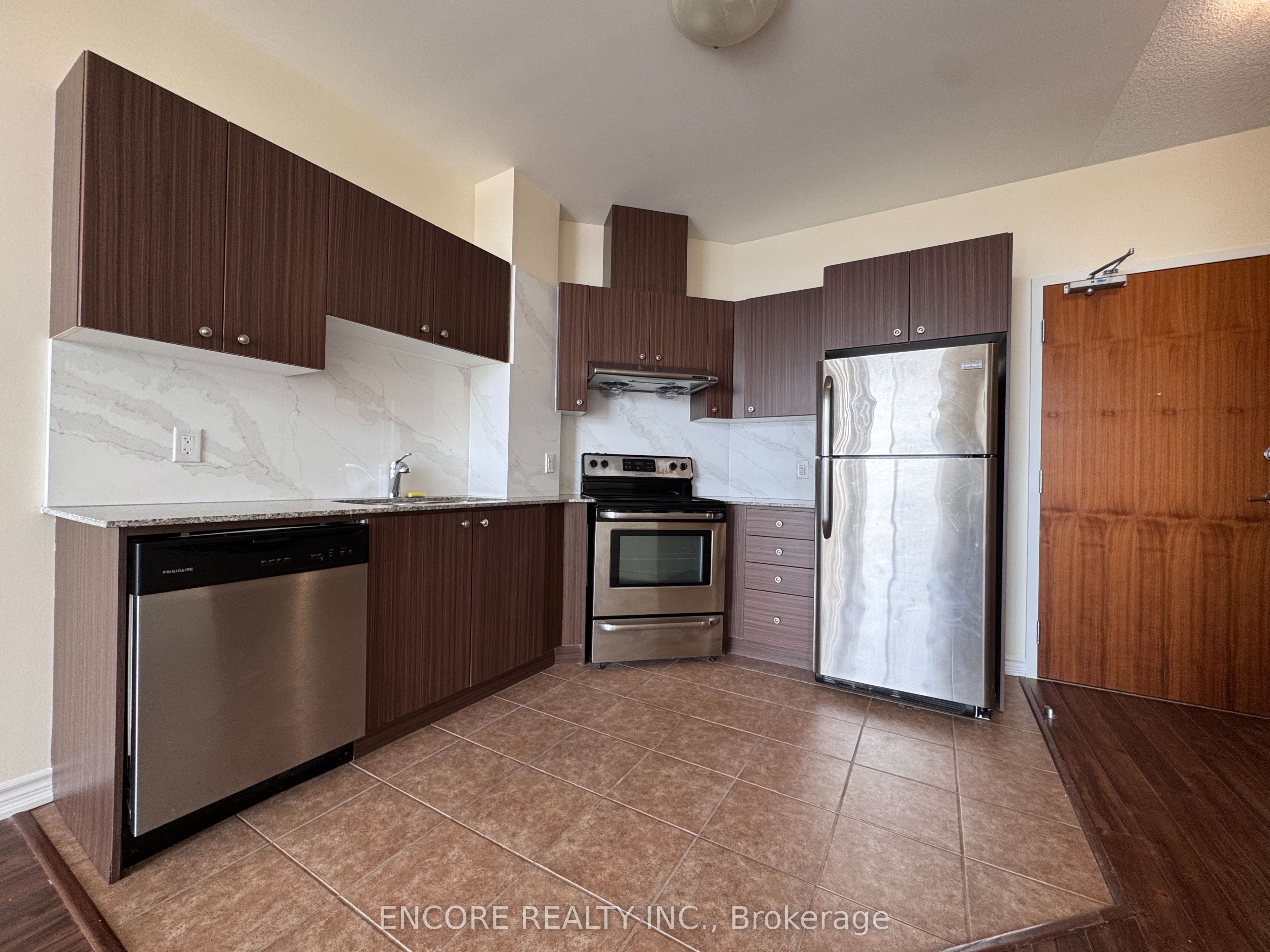 8323 Kennedy Road 1116, Markham, ON L3R 5W7 photo 4