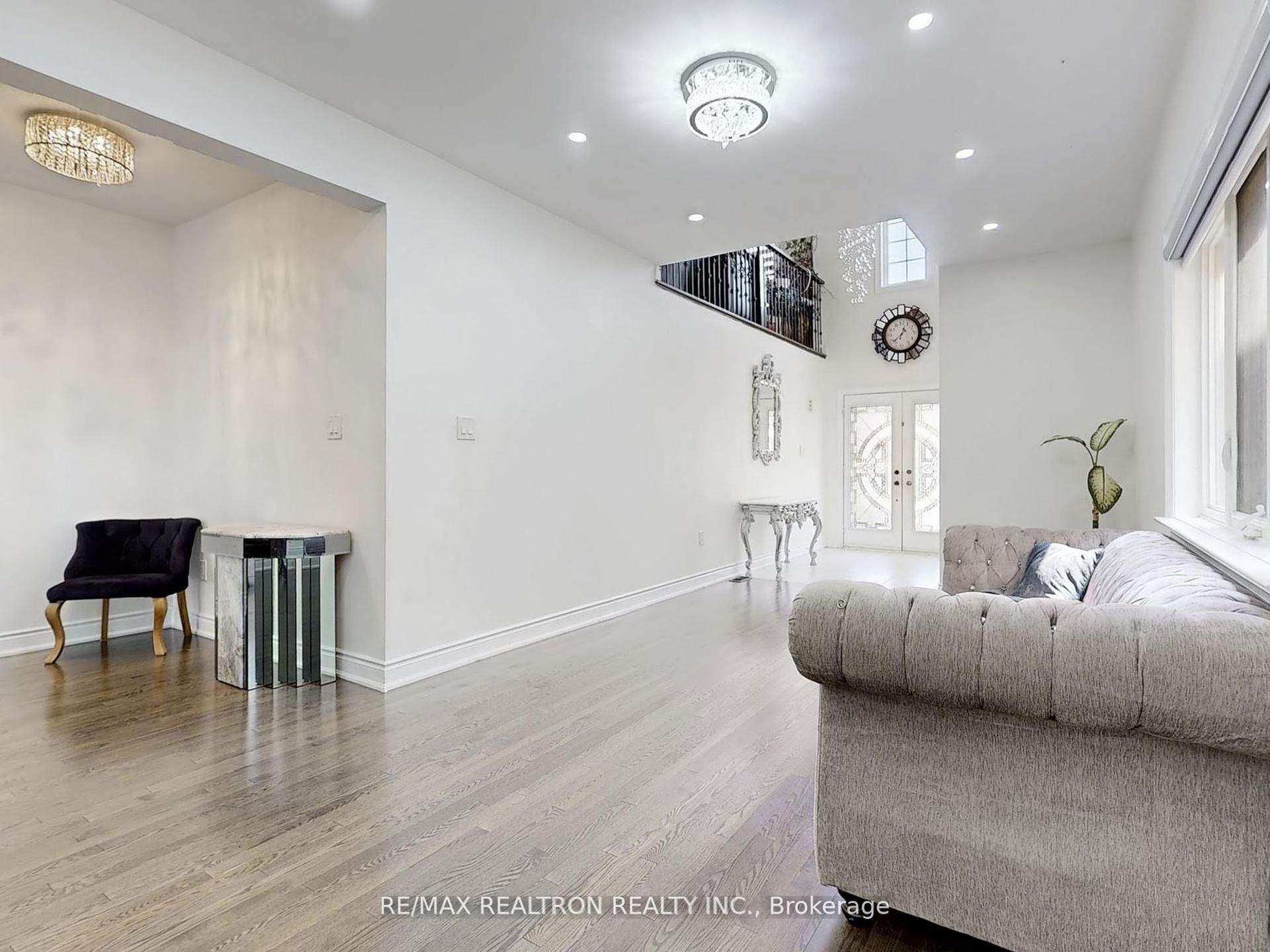 133 Milby Crescent, Bradford West Gwillimbury, ON L3Z 0X8 photo 5