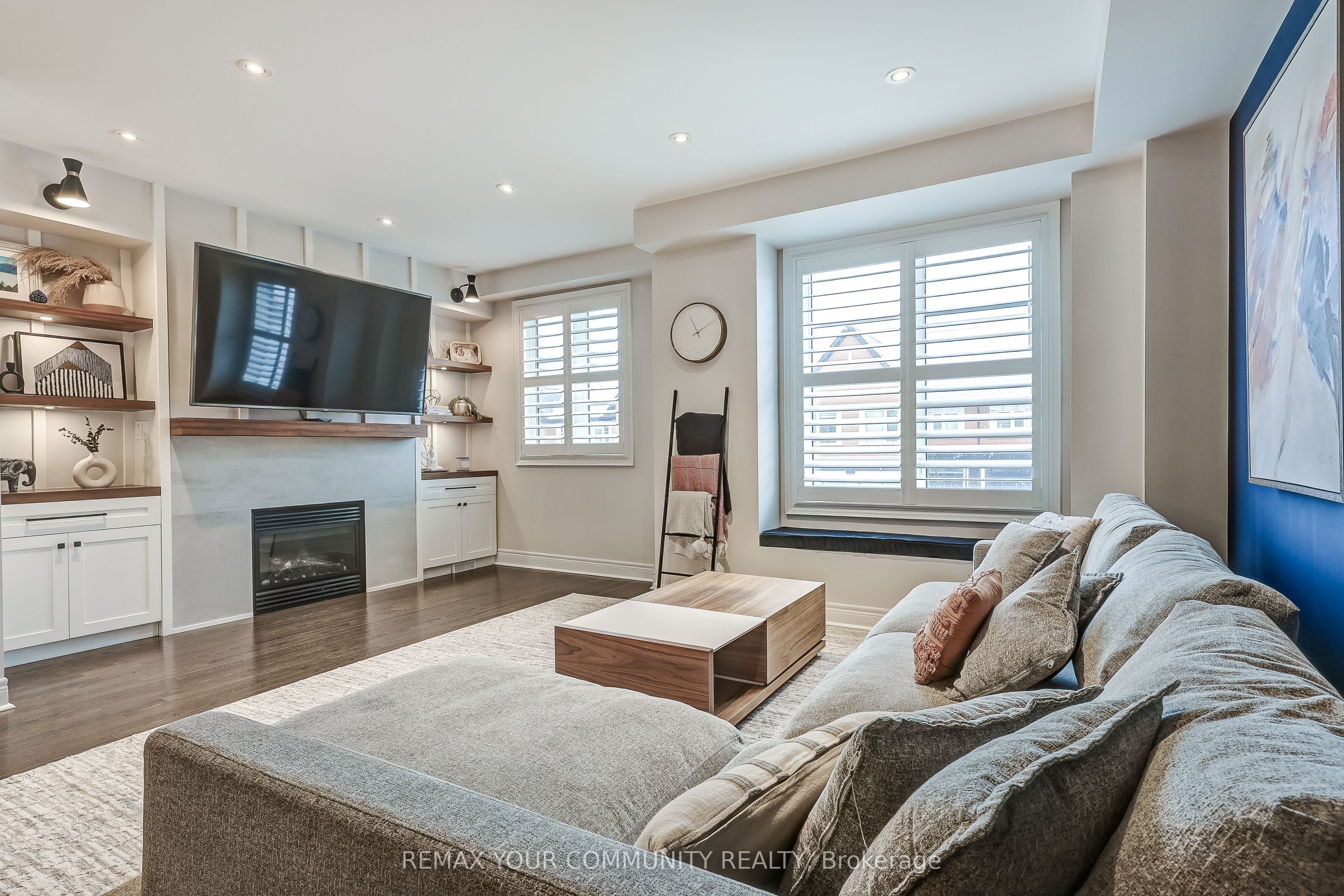 22 Lowther Avenue, Richmond Hill, ON L4E 2Z7 photo 5