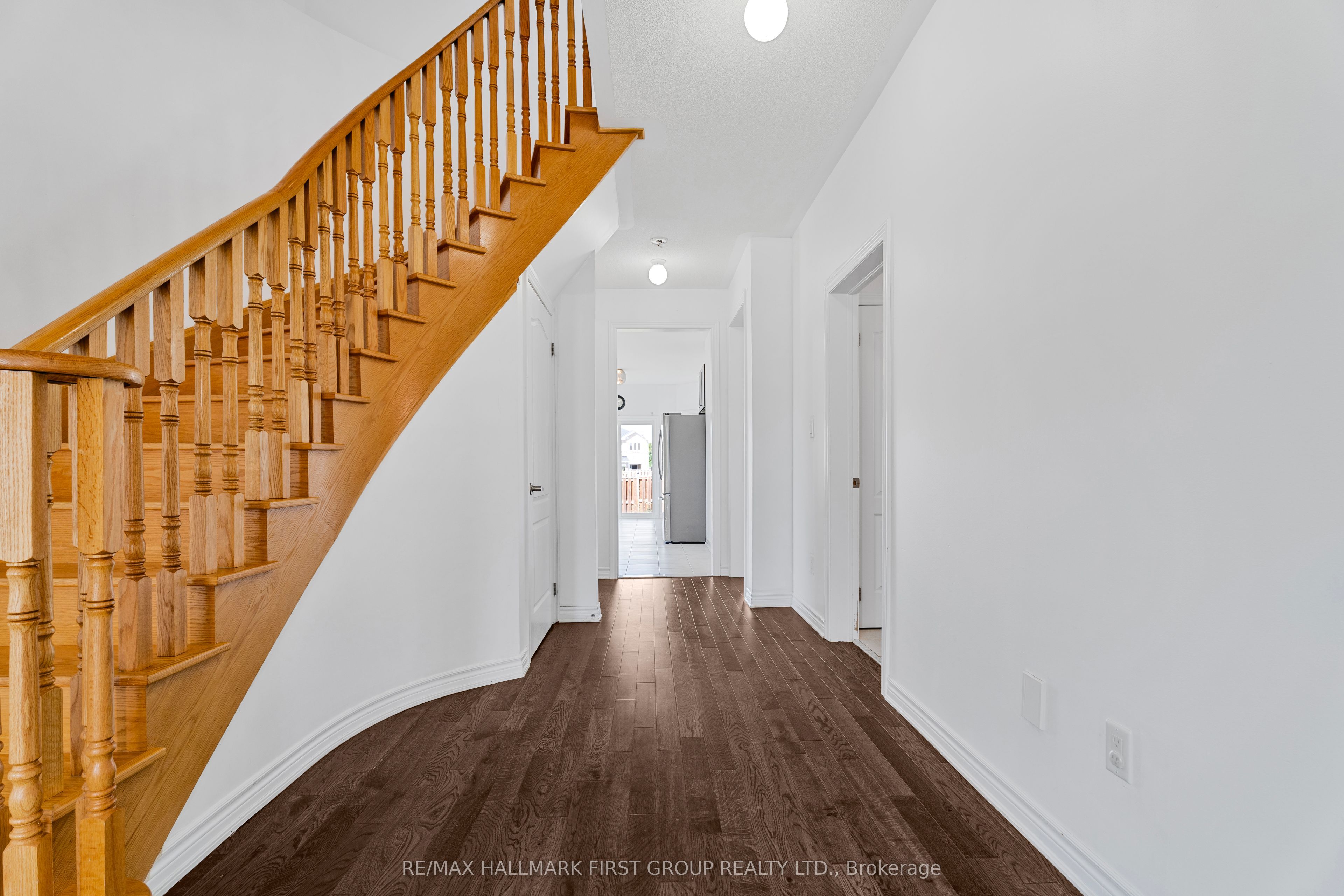 2 Foster Hewitt Street, Brock, ON L0K 1A0 photo 5