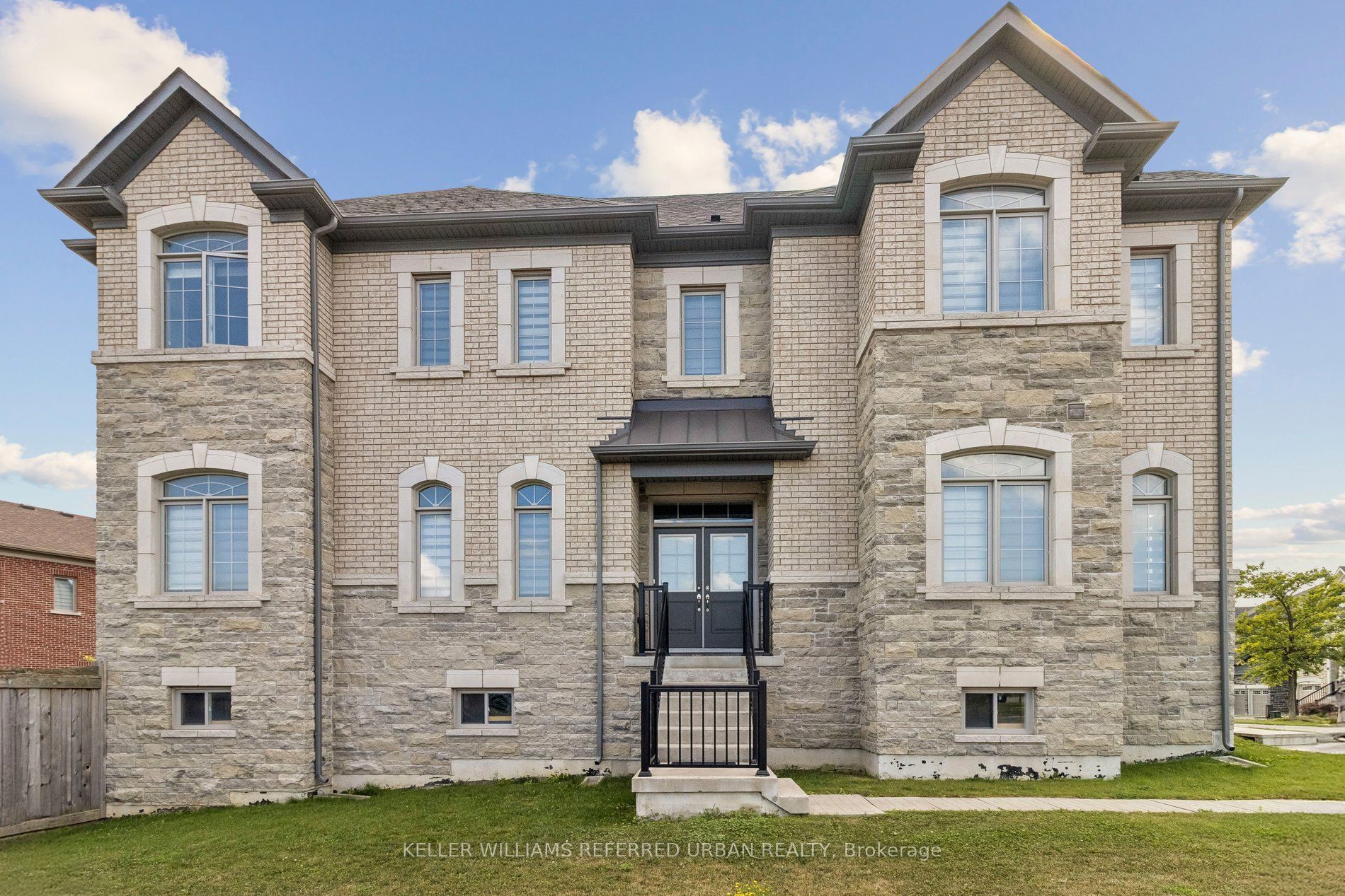 54 Leary Crescent, Richmond Hill, ON L4S 0G7 photo 3