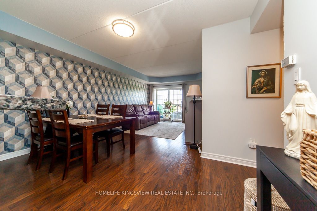 7428 Markham Road 301, Markham, ON L3S 4V6 photo 4