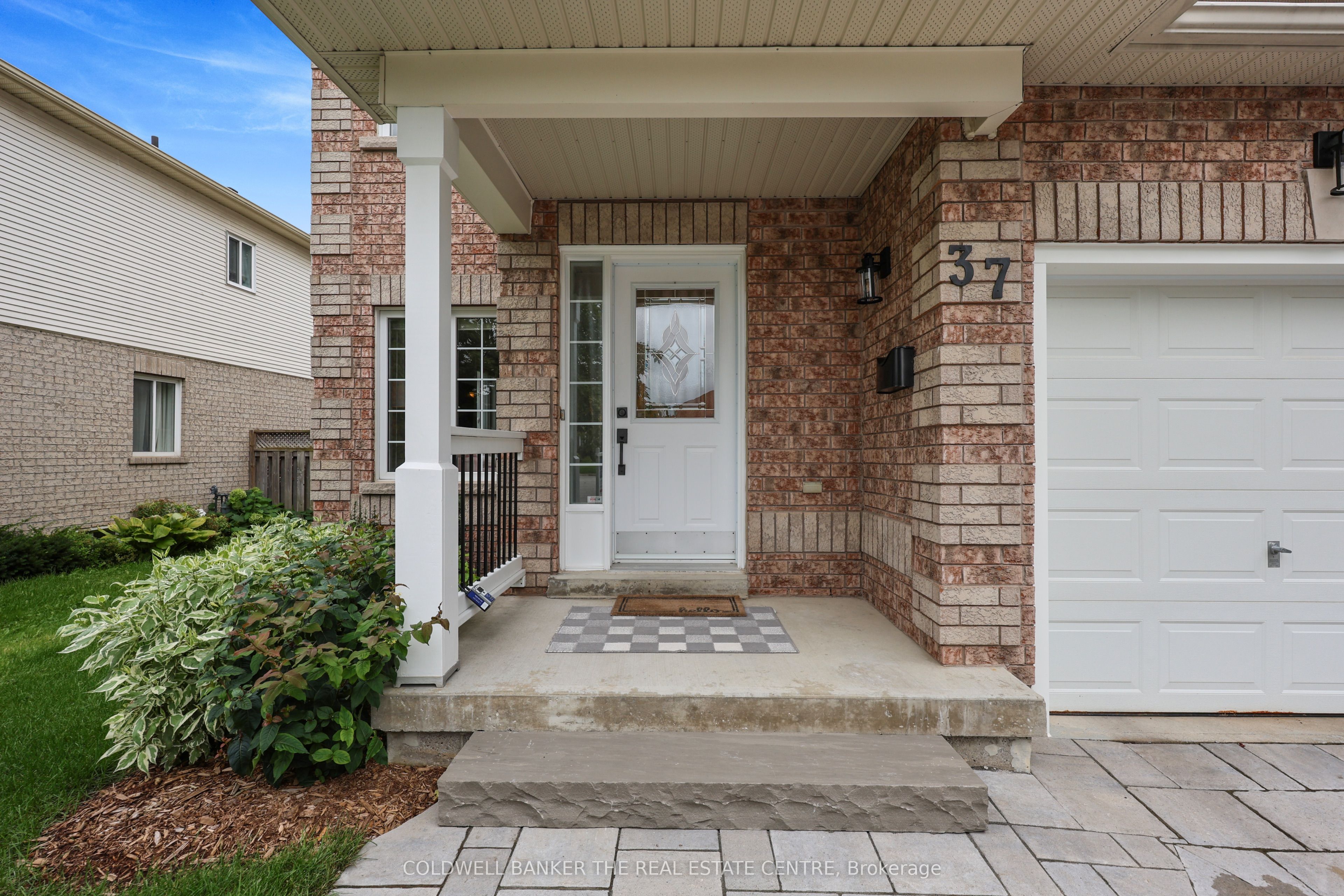 37 Rainbow Court, Georgina, ON L4P 3Z6 photo 3
