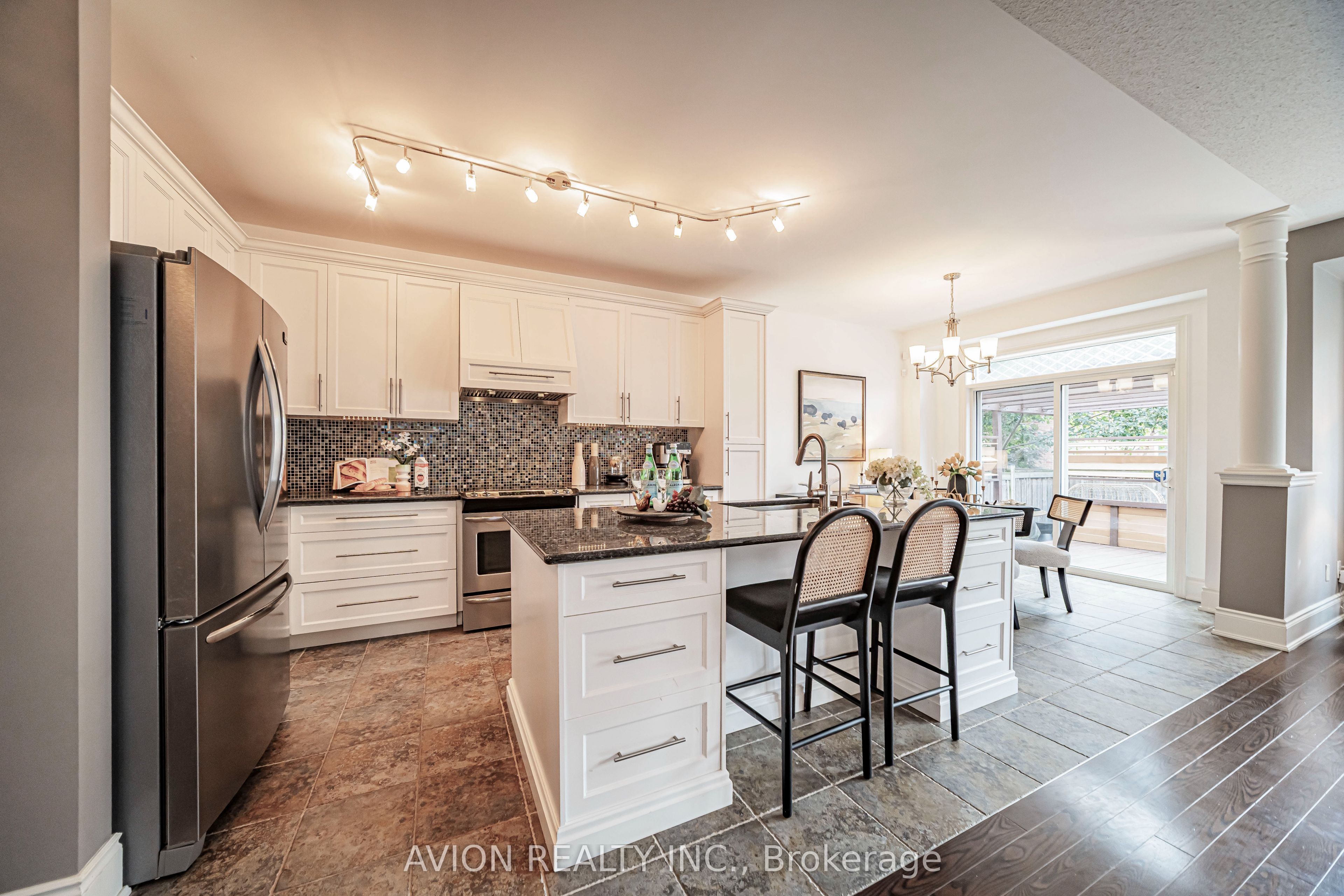 46 Rogers Trail, Bradford West Gwillimbury, ON L3Z 0G5 photo 4