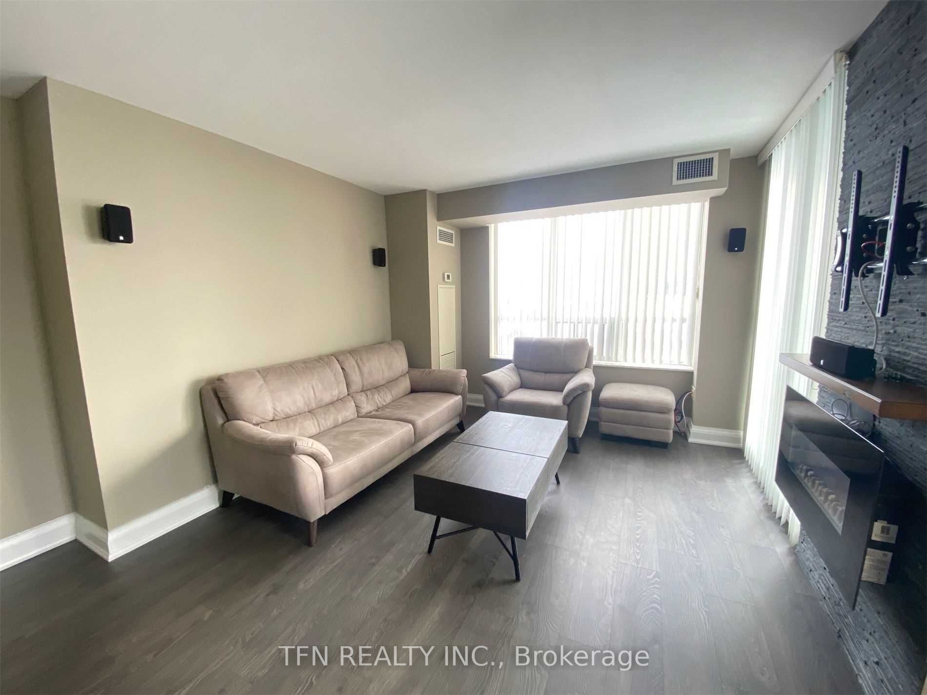 310 Red Maple Road 704, Richmond Hill, ON L4C 0T7 photo 3