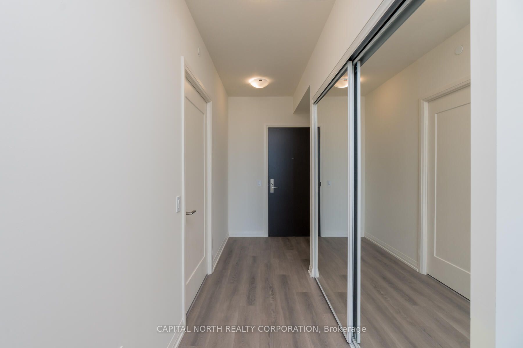 9000 Jane Street 1609, Vaughan, ON L4K 0M6 photo 3